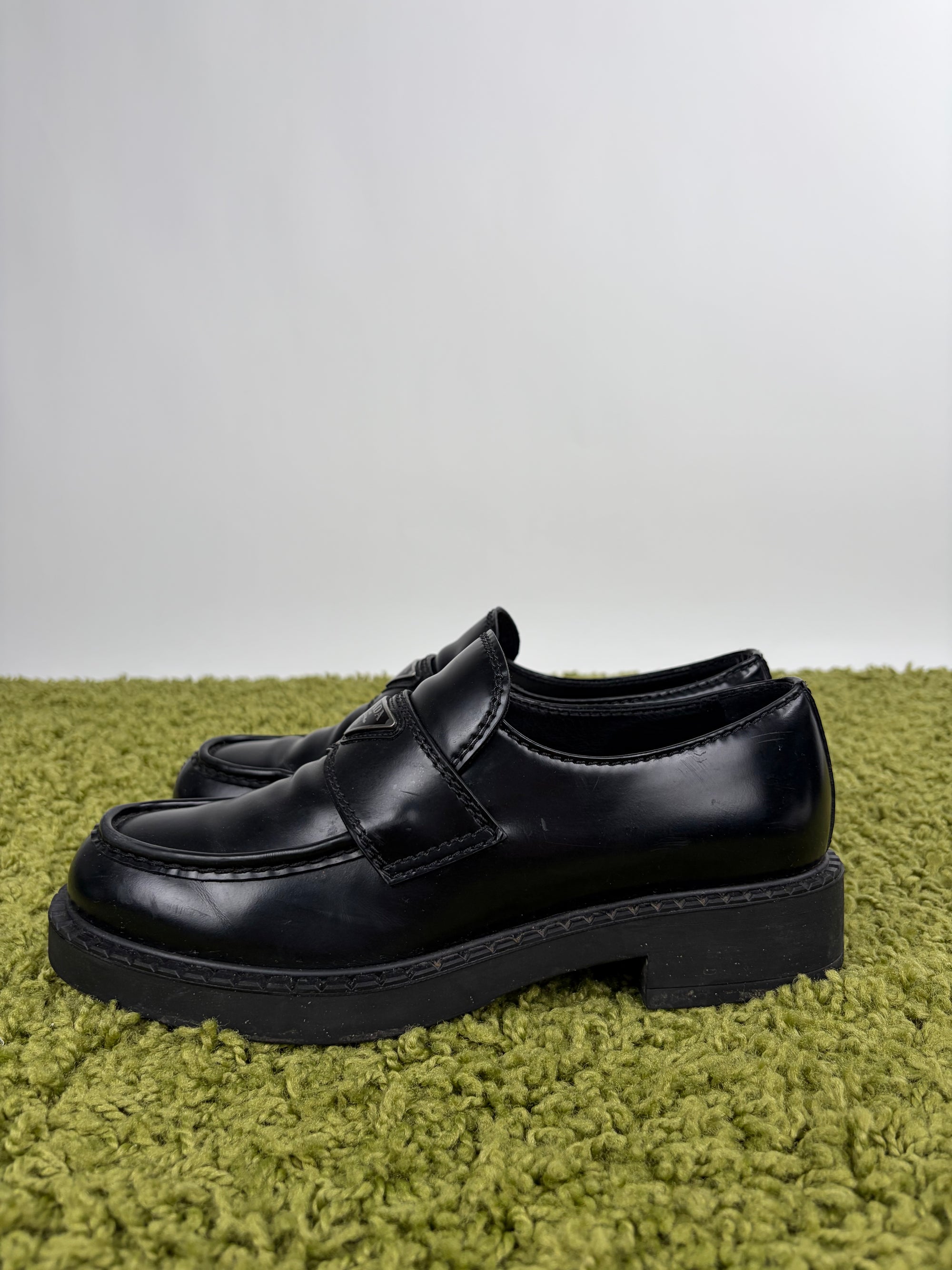Mocassino Prada Size 7.5=41.5 neri