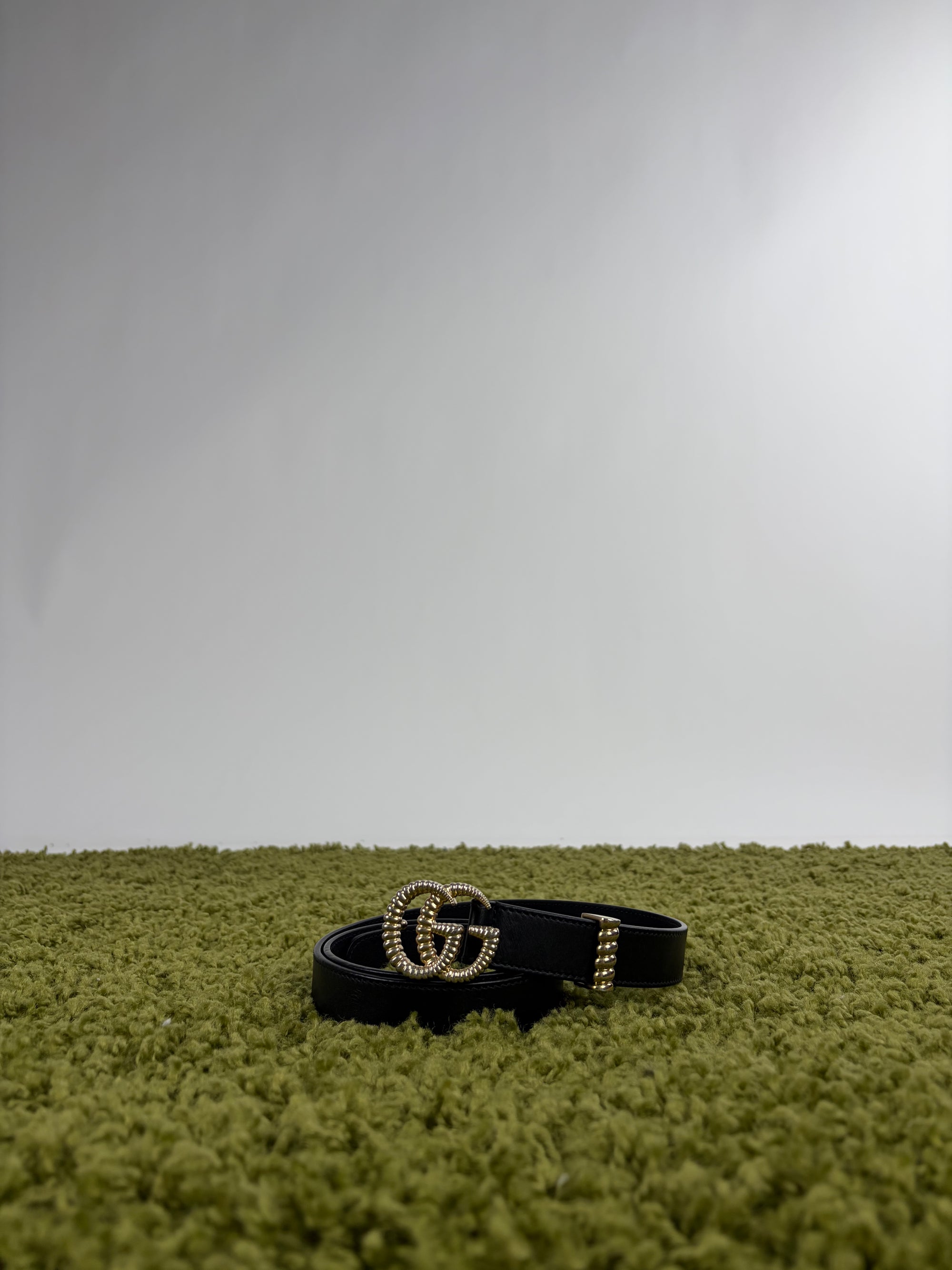 Cintura Gucci Size 90 nera e oro