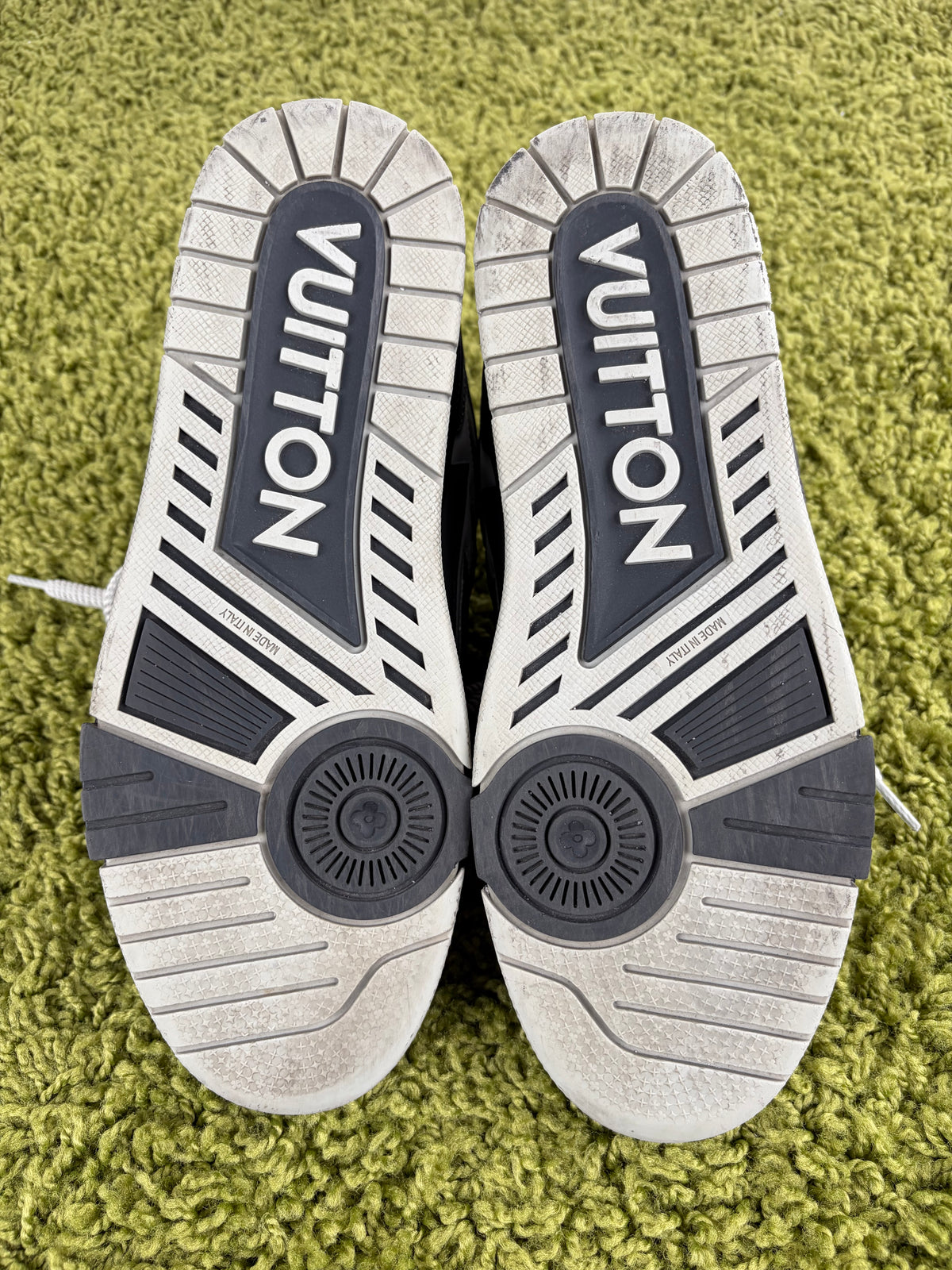 Louis Vuitton Skate Grigia 8