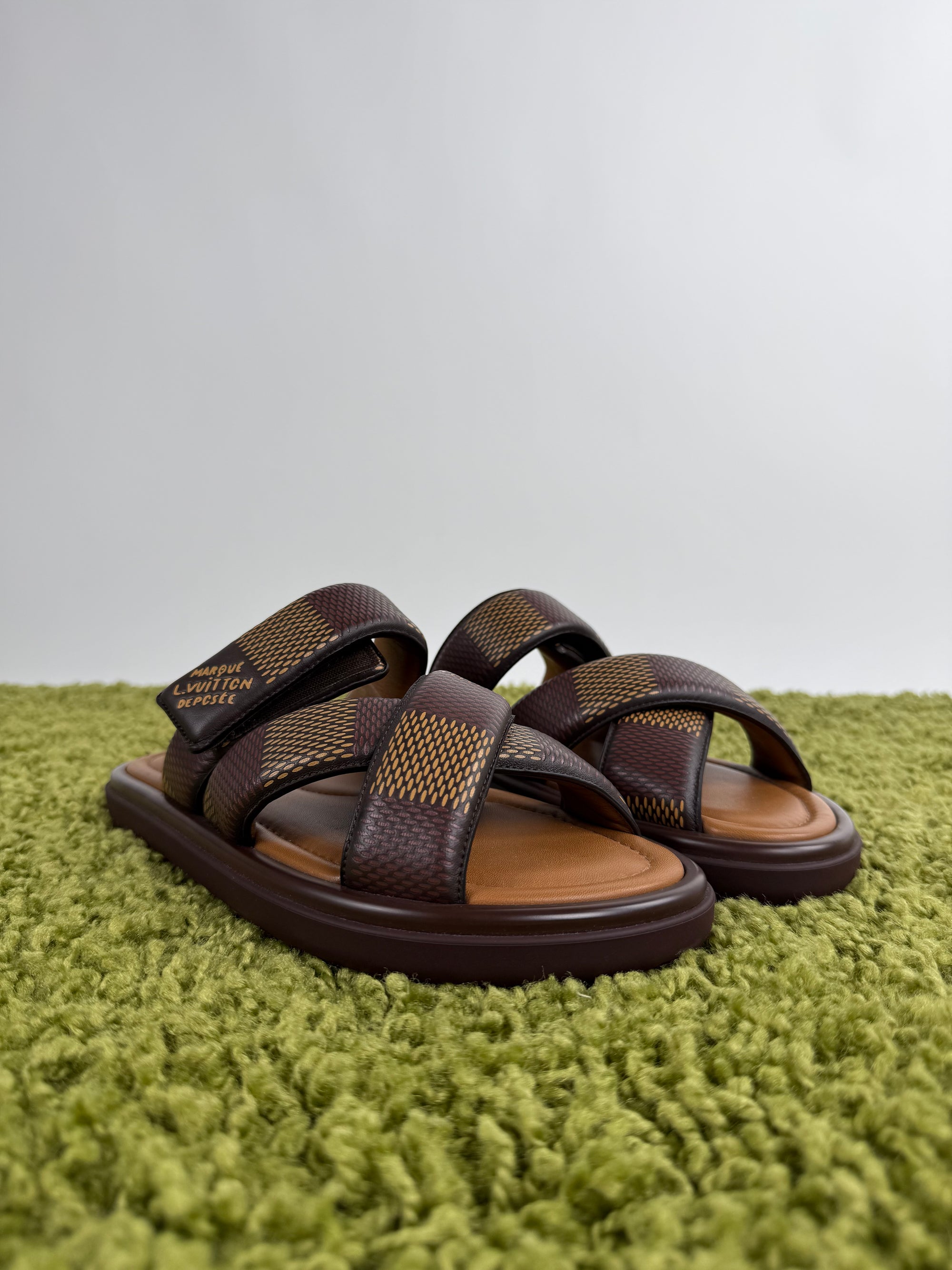 Sandalo Louis Vuitton Marrone 7