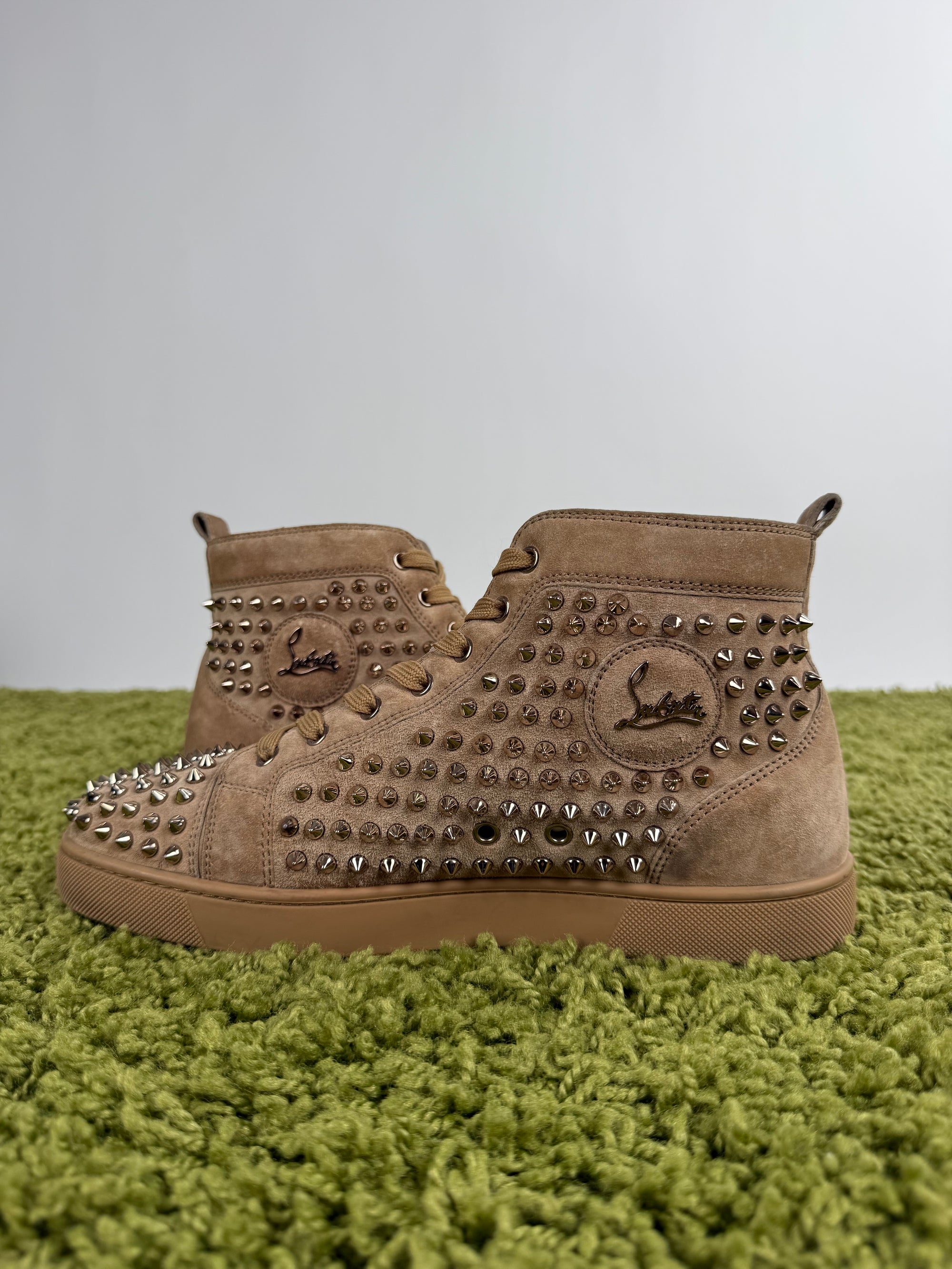 Christian Louboutin Spikes Beige 42.5