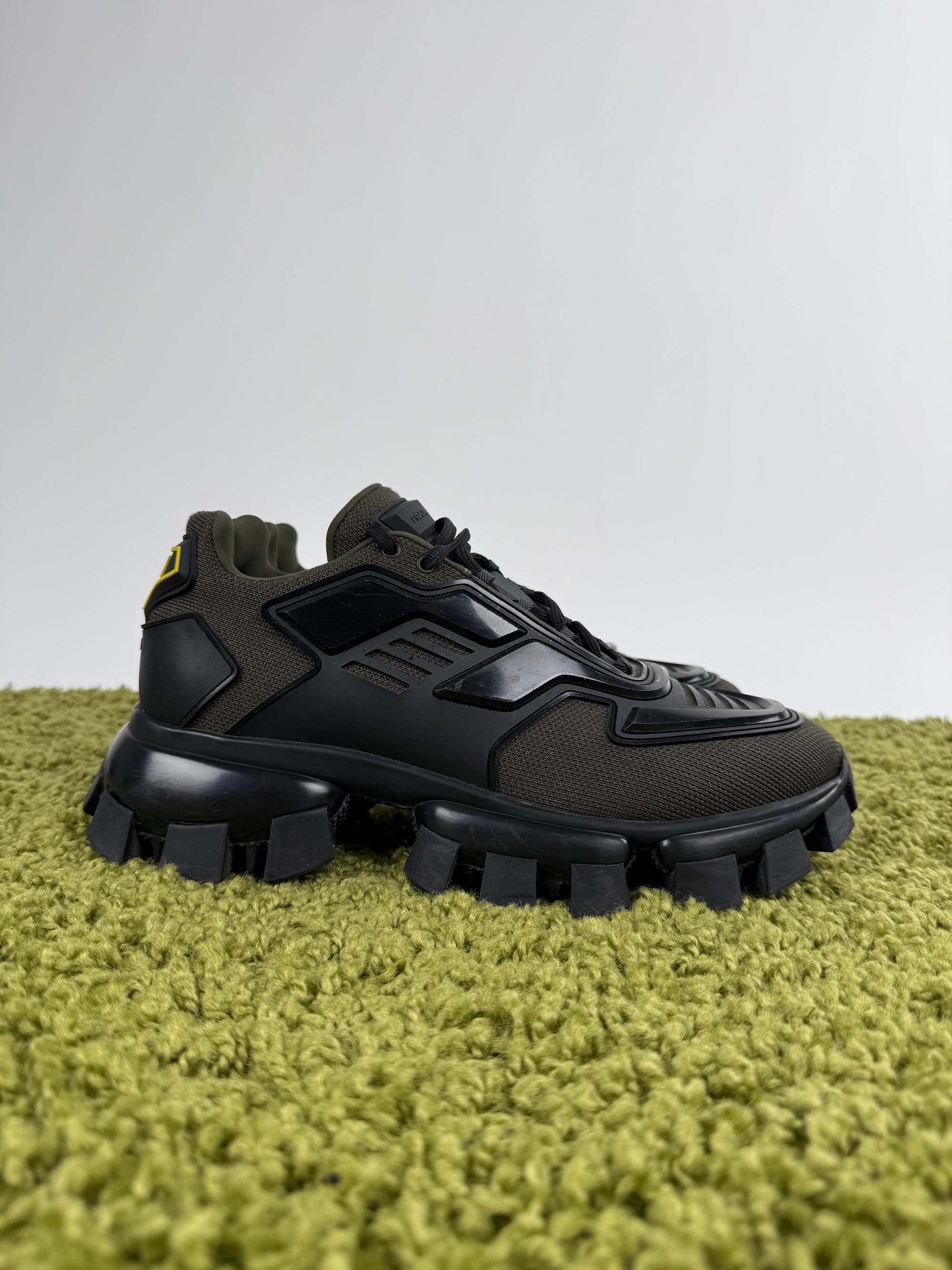 Prada Cloudbust Thunder verde militare 8