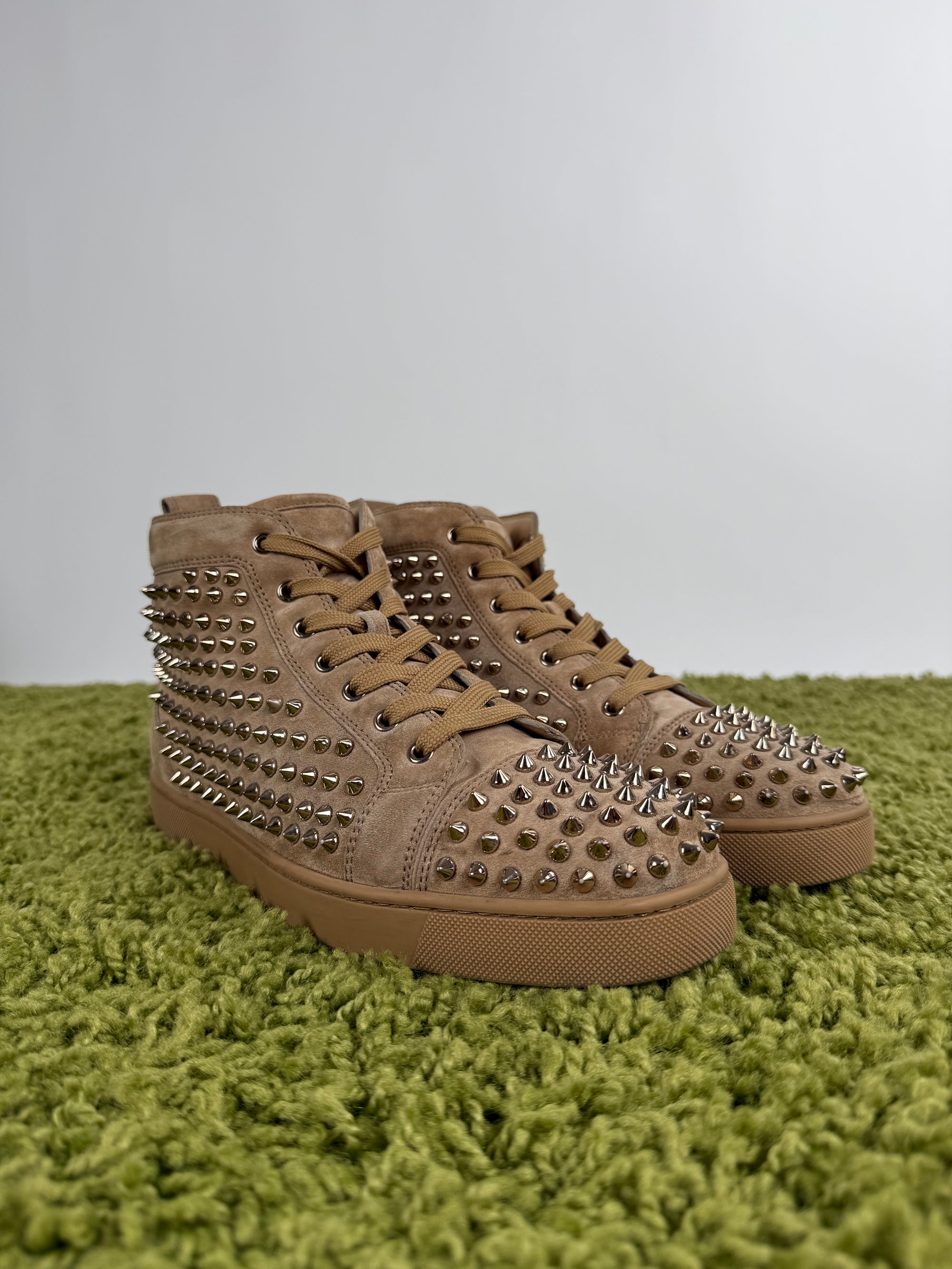 Christian Louboutin Spikes Beige 42.5
