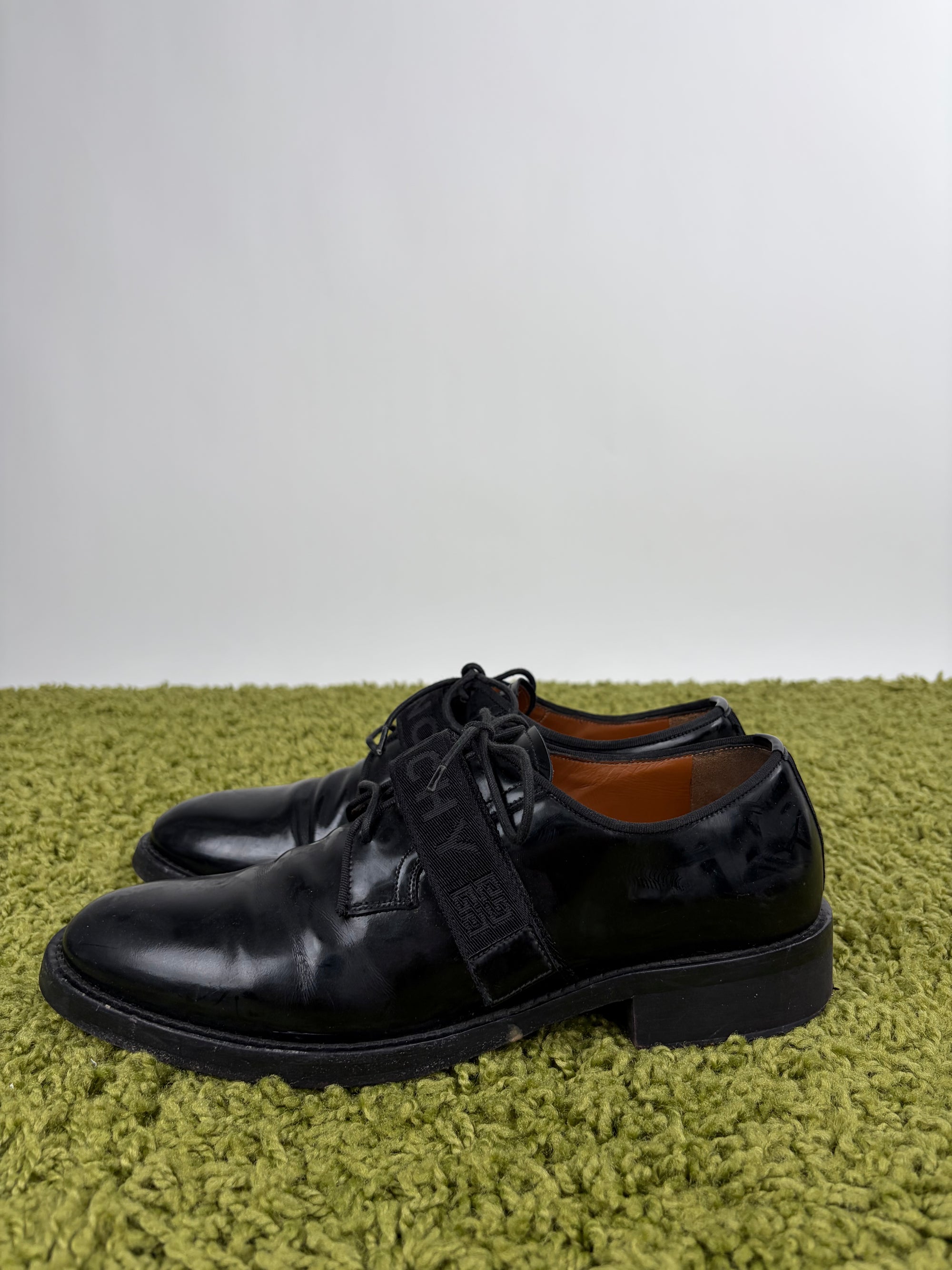 Cruz Givency Size 41 neri