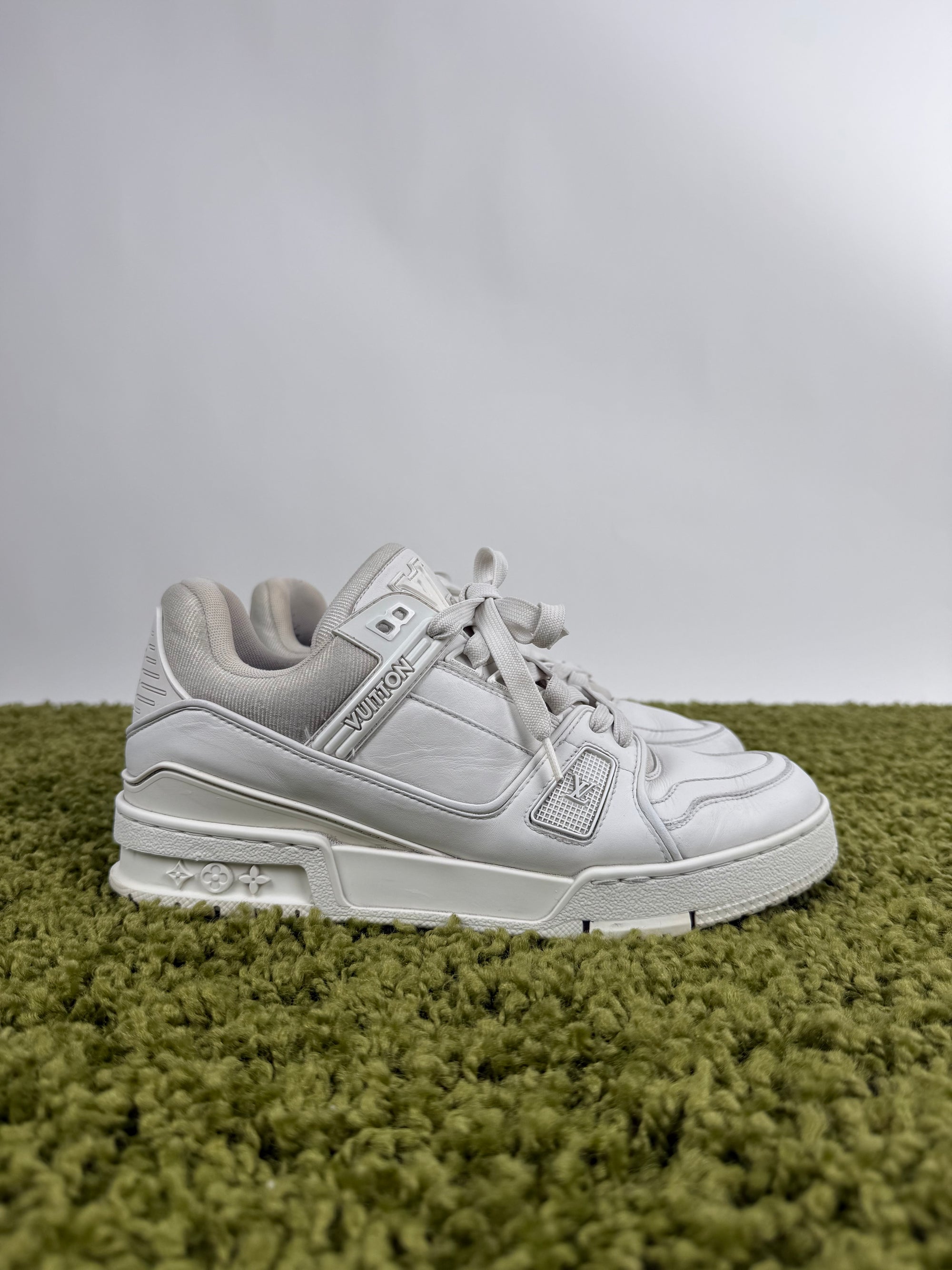 Louis Vuitton Trainer 41.5