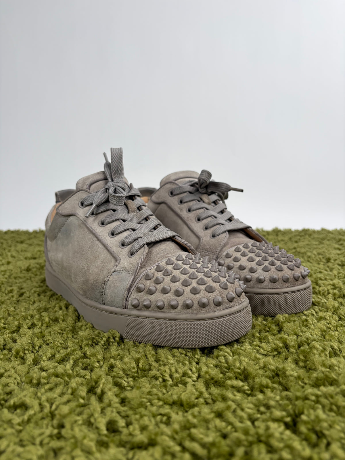 Christian Louboutin Spikes Low Grigia 42