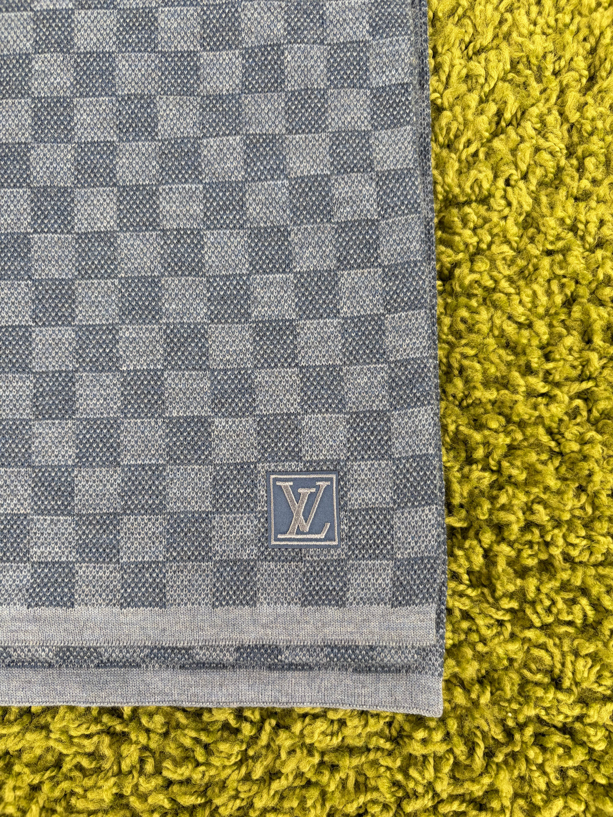 Sciarpa in Lana Louis Vuitton con motivi a scacchi Damier Grigio