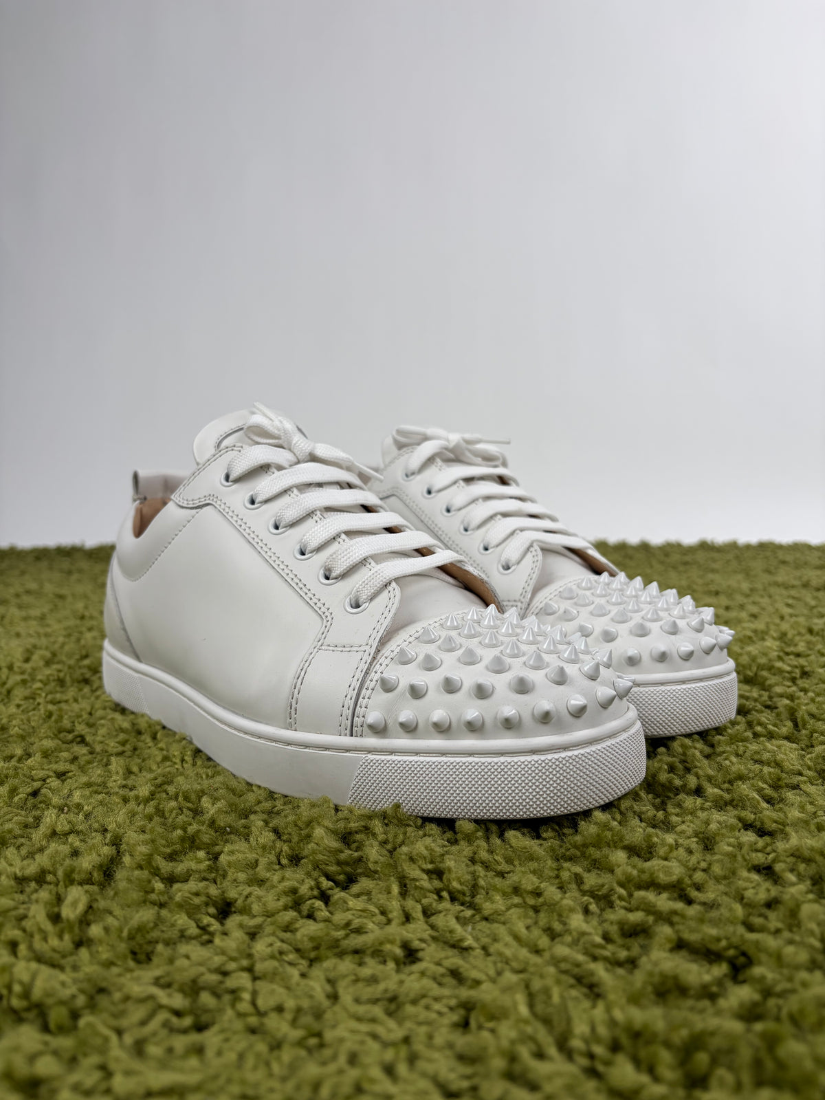 Christian Louboutin Spikes Bianco 43