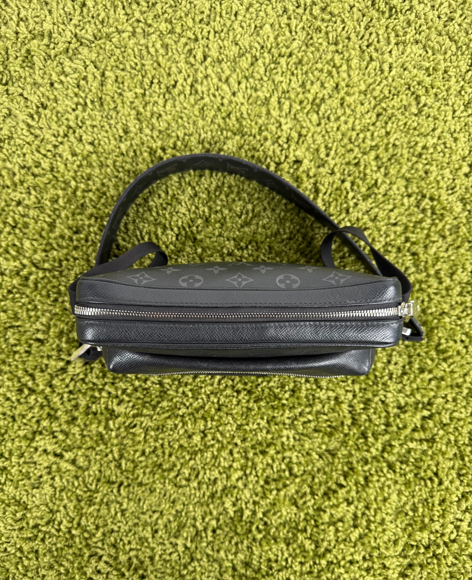 Borsello Louis Vuitton In pelle Nero