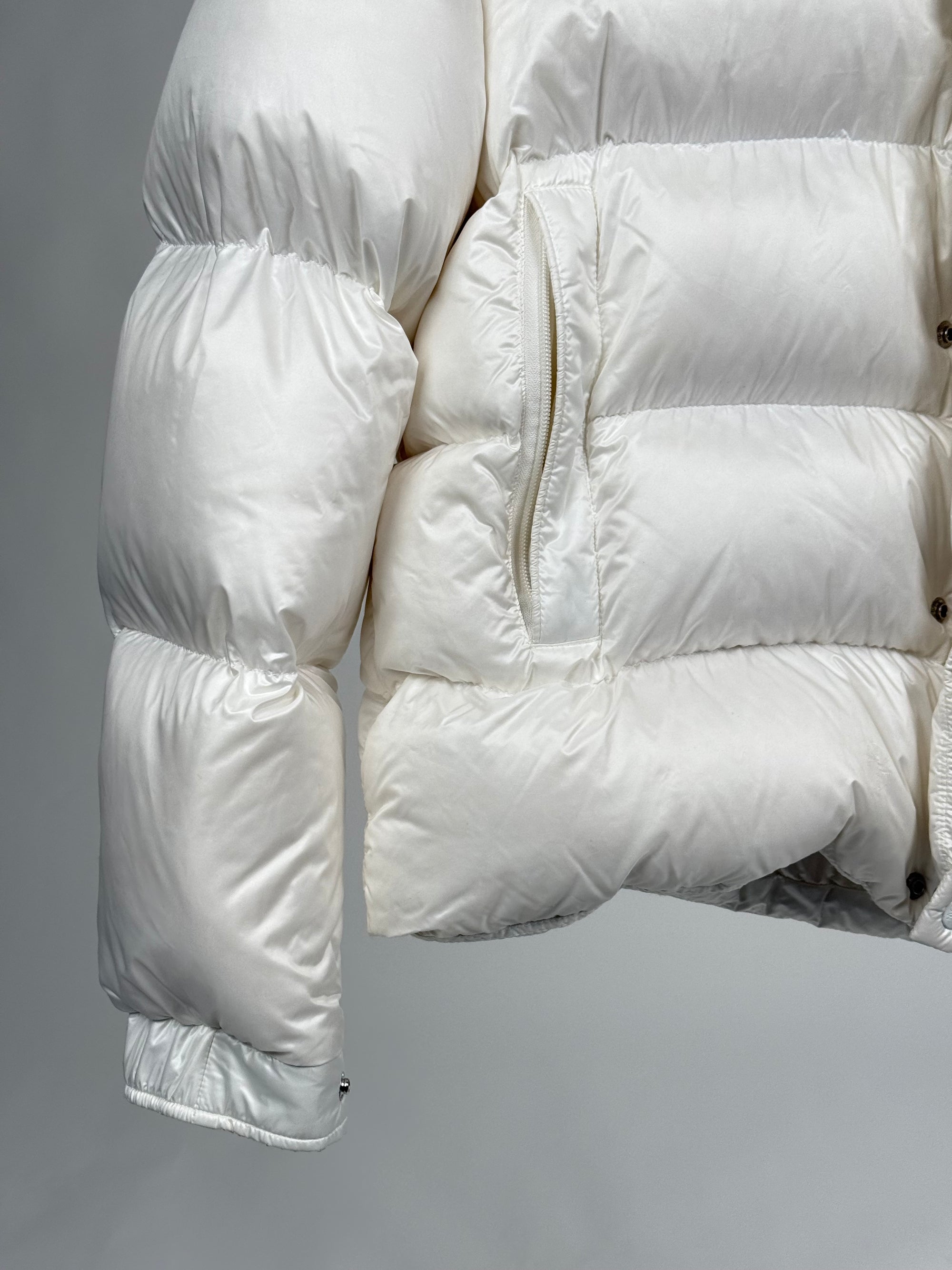 Giubbotto Moncler Maya 70 Size 5=XL bianco