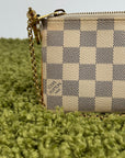 Pochette Milla Mm Louis Vuitton Bianca