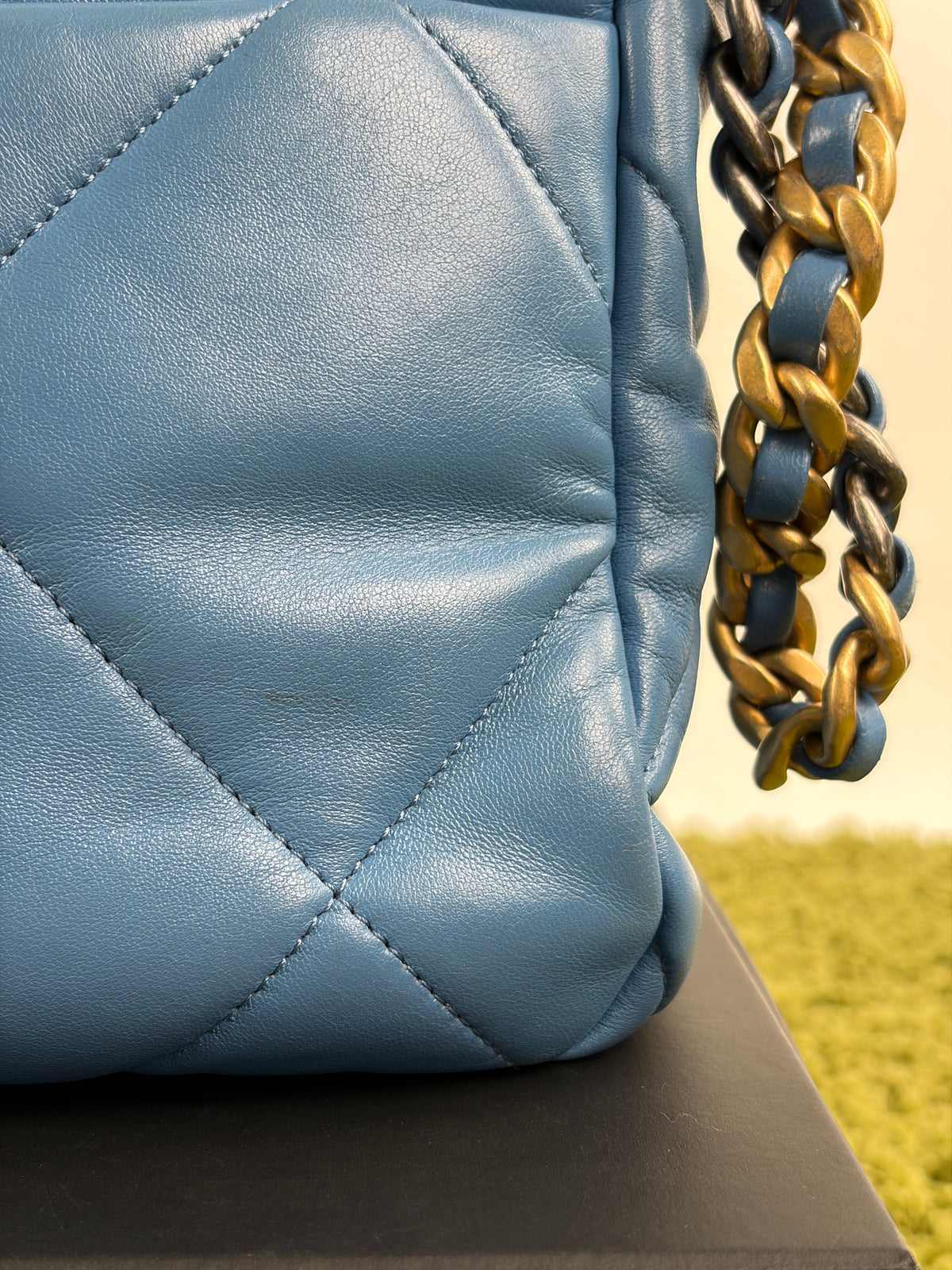 Borsa Chanel 19 Trapuntata in Pelle Azzurra
