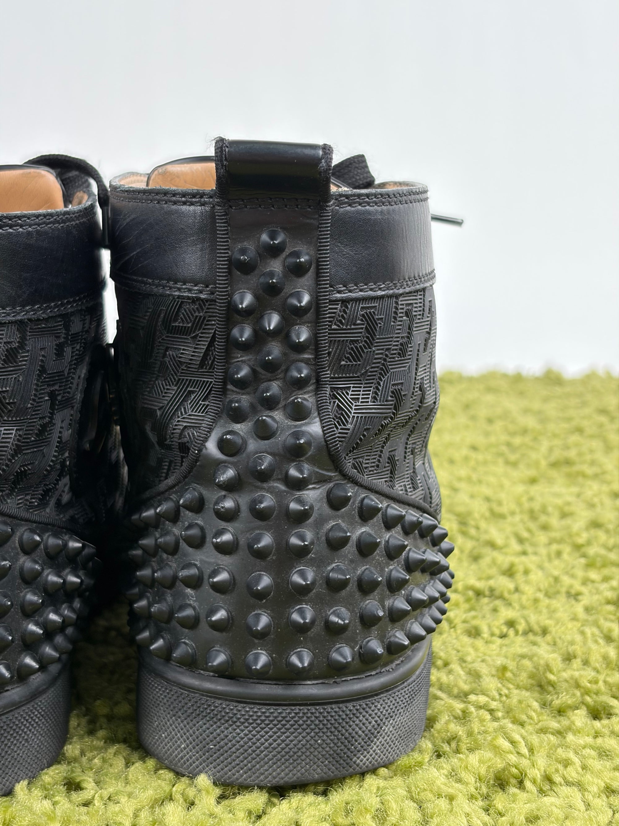 Louboutin alte Size 44 nere