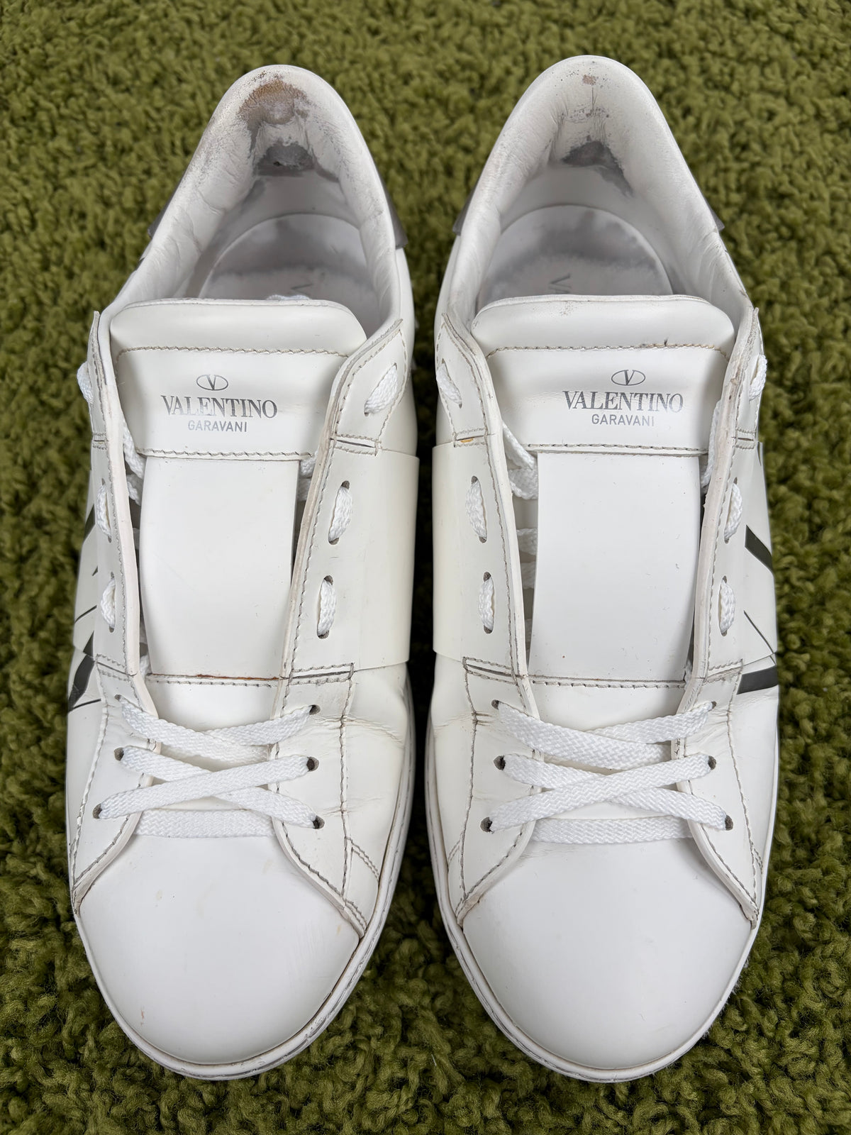 Valentino Garavani Rockstud VLTN argento 41