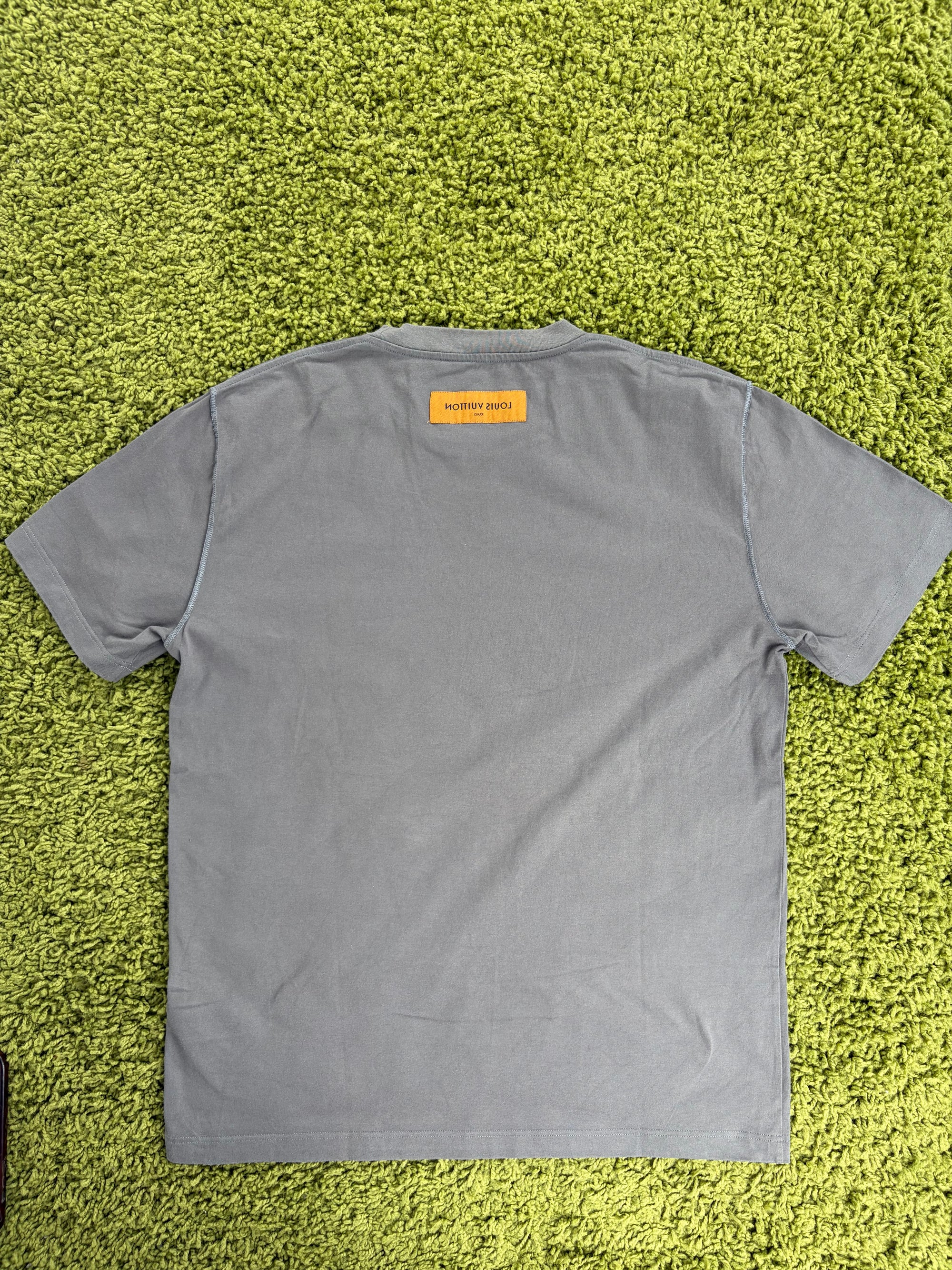 T shirt Louis Vuitton Size XL grigia