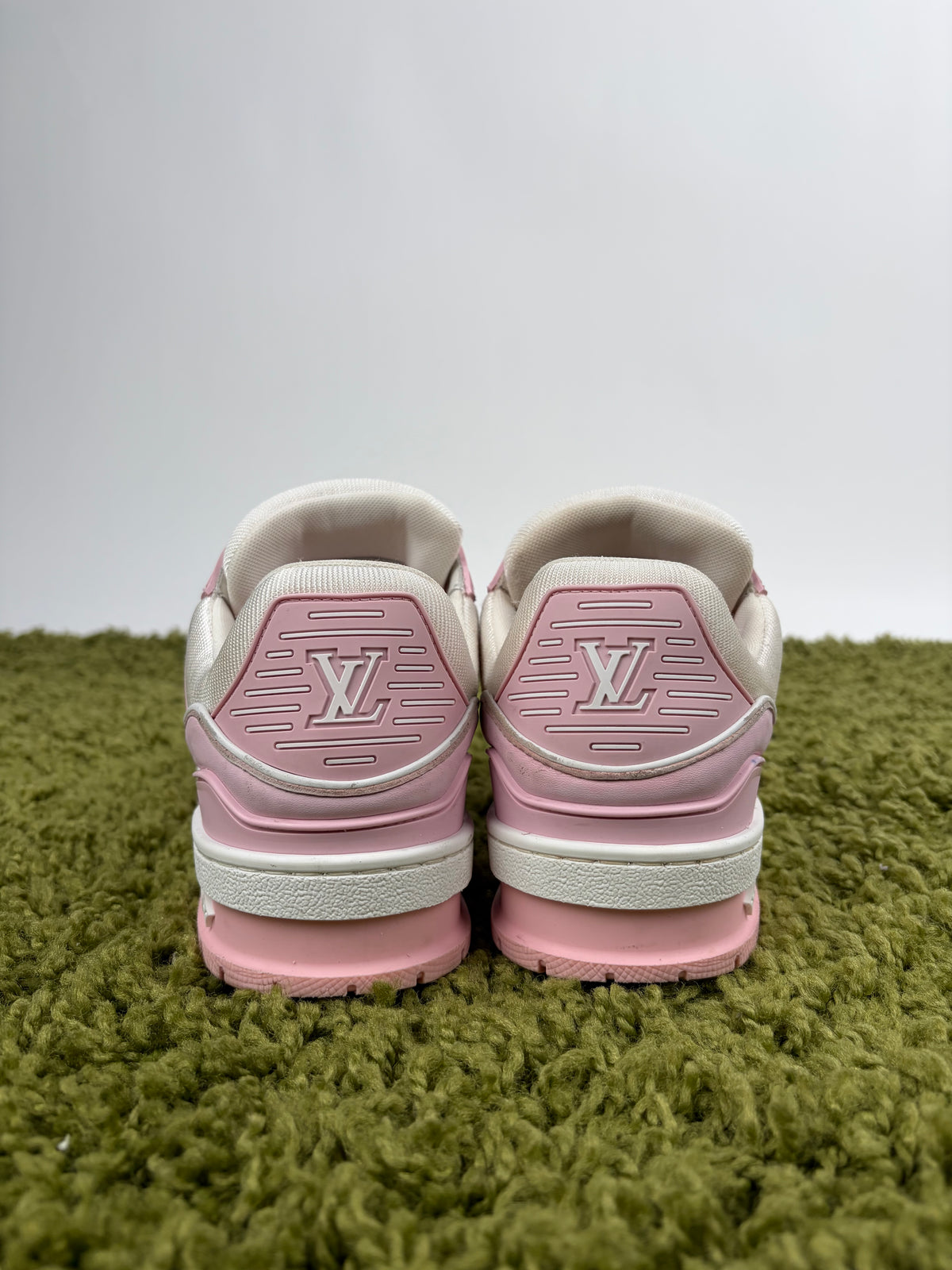Louis Vuitton Trainer Rosa 37