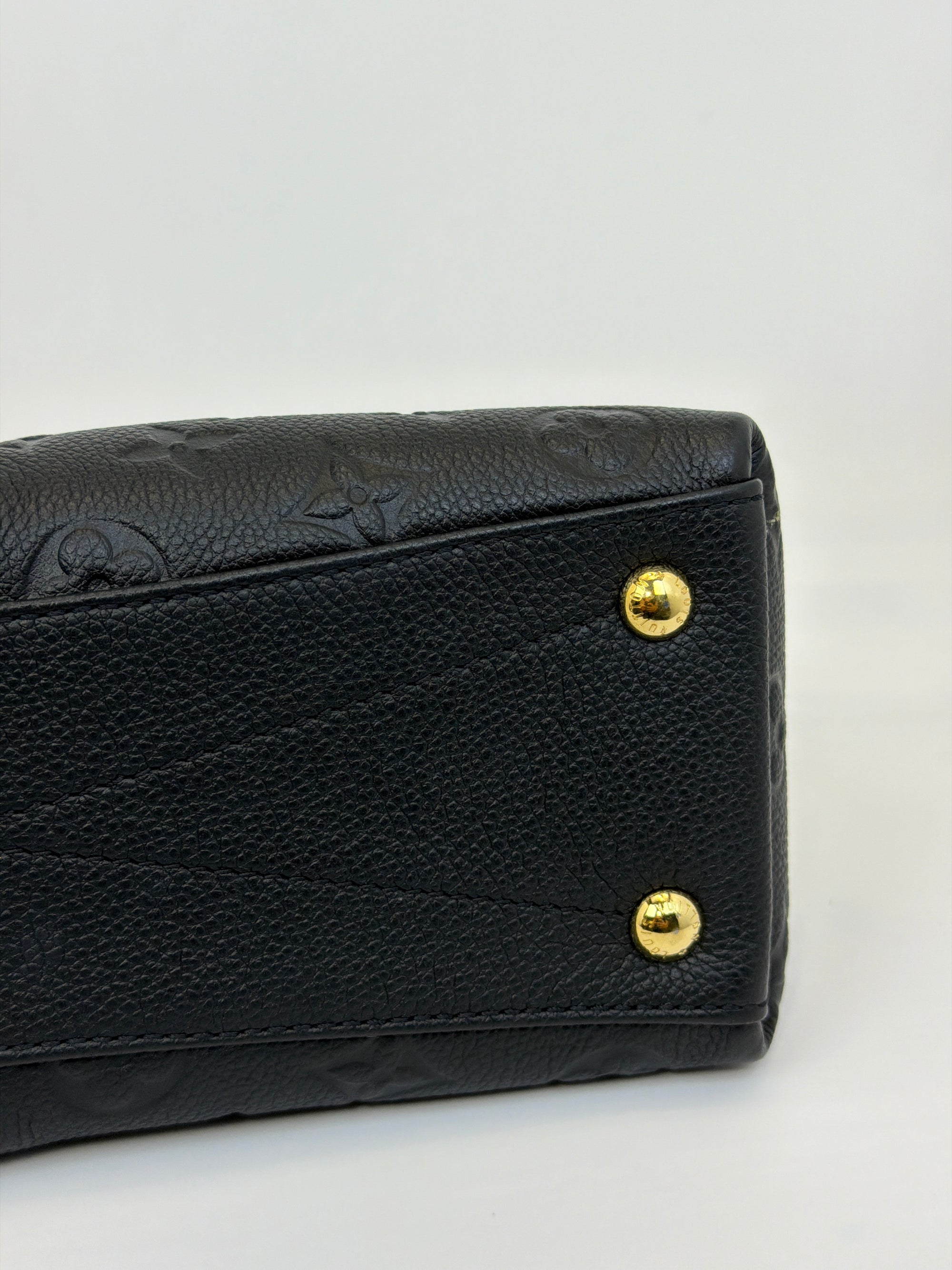 Borsa Louis Vuitton V tote BB nera panna e oro