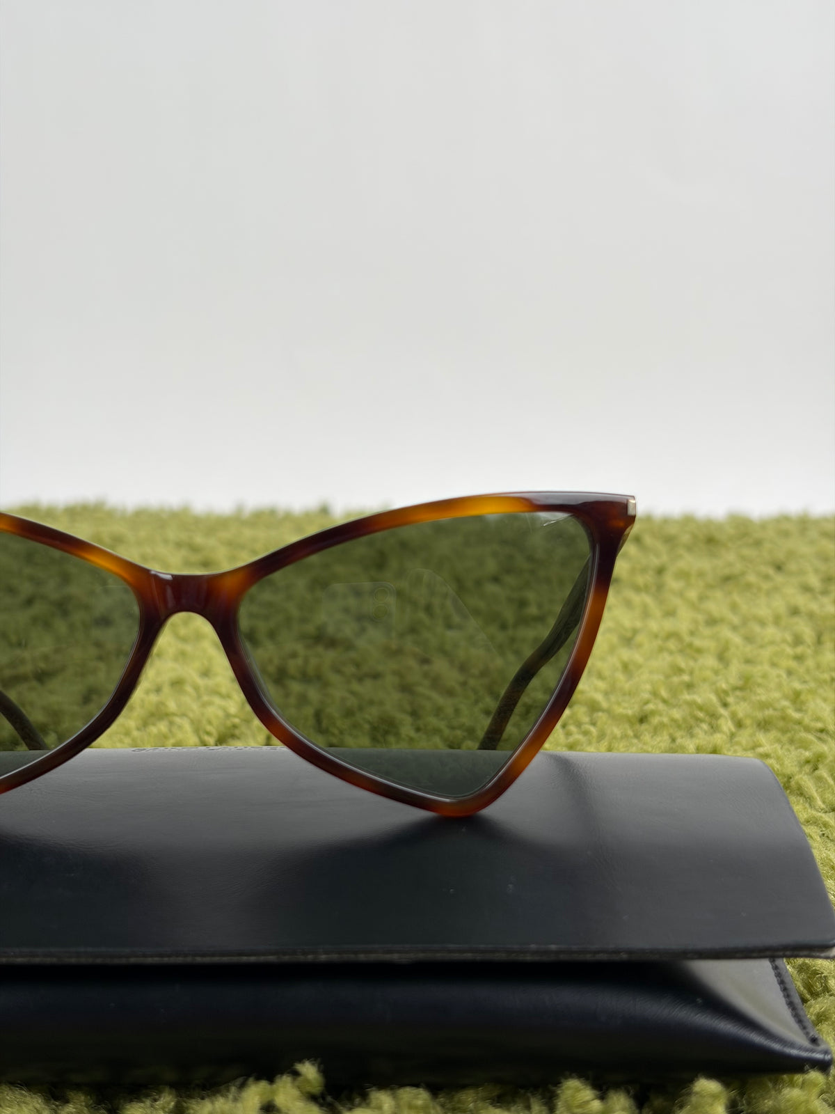 Occhiali Saint Laurent SL 475 JERRY con montatura Cat Eye