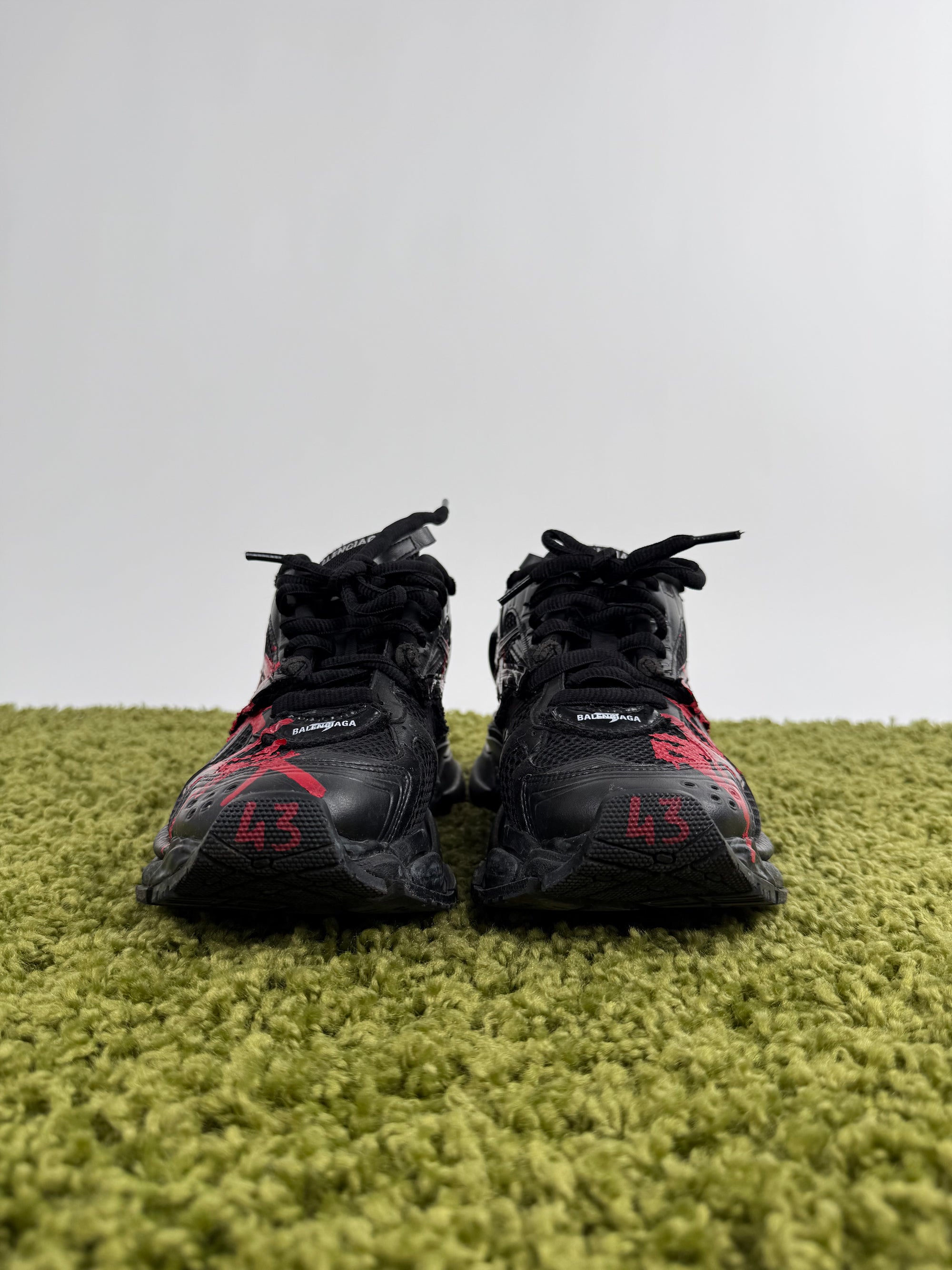 Balenciaga Runner 43