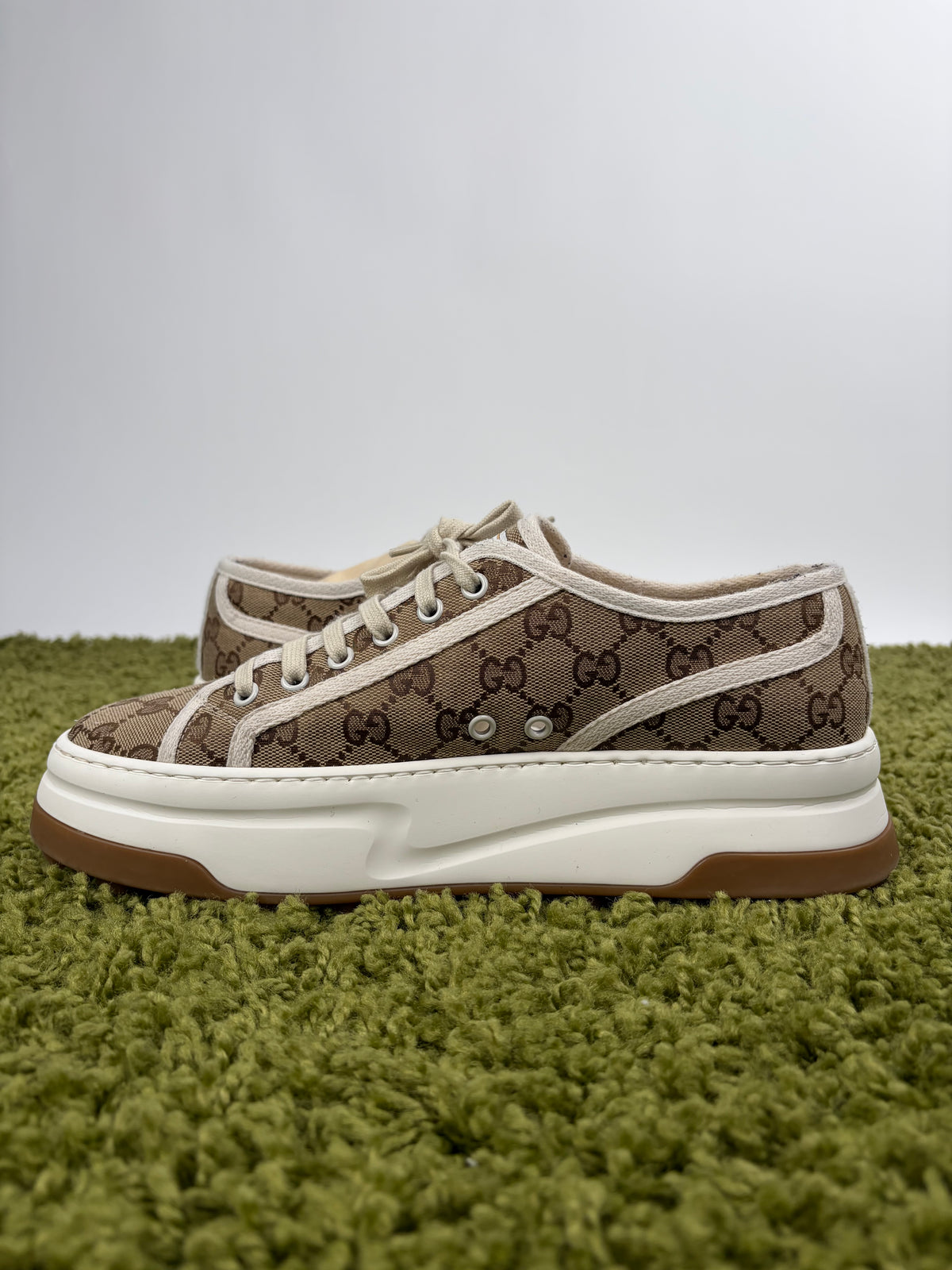 Gucci Tennis Platform Beige 8+