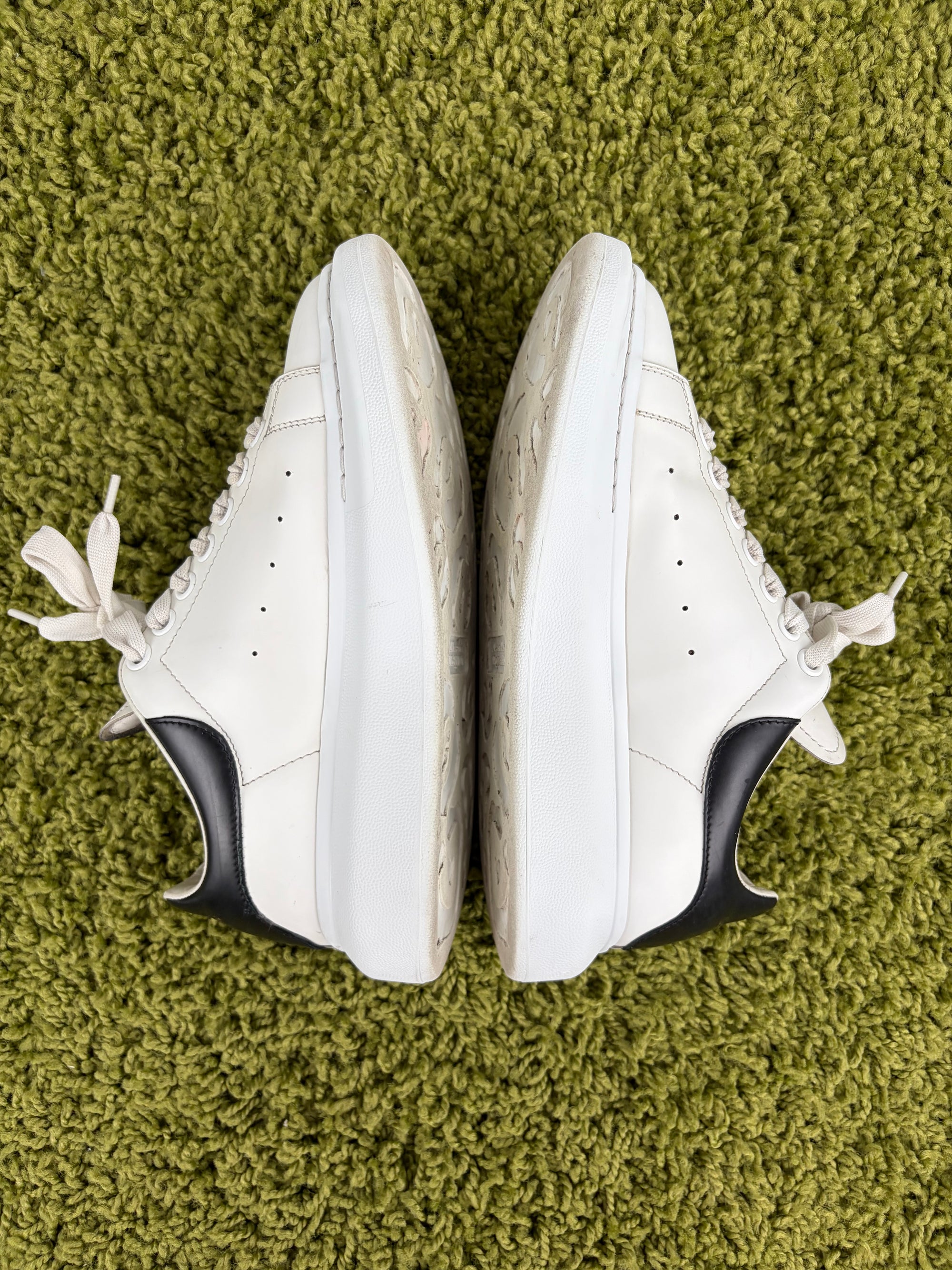 Mcqueen Size 39 bianche e nere