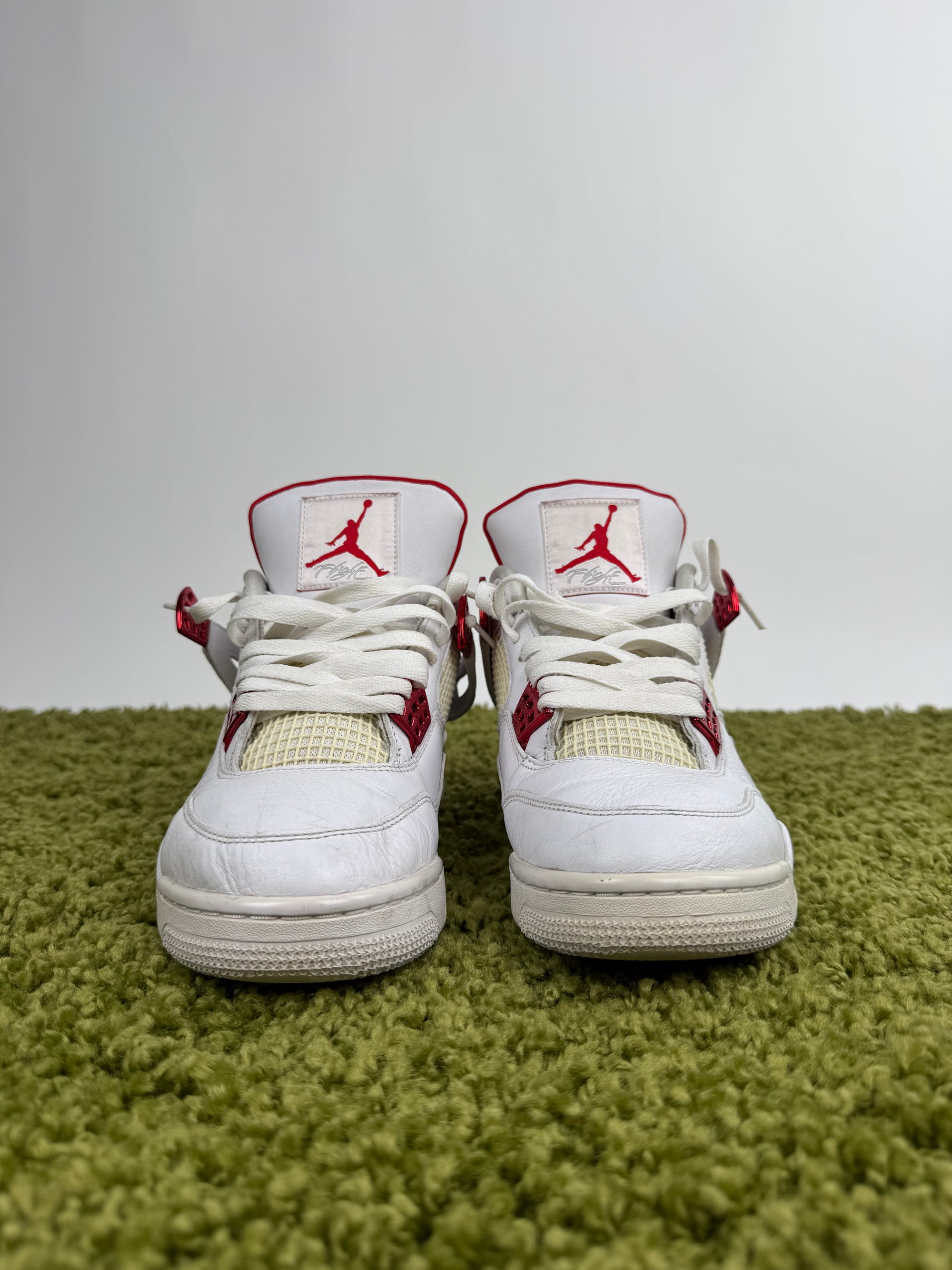 Jordan 4 Retro Metallic Red 44