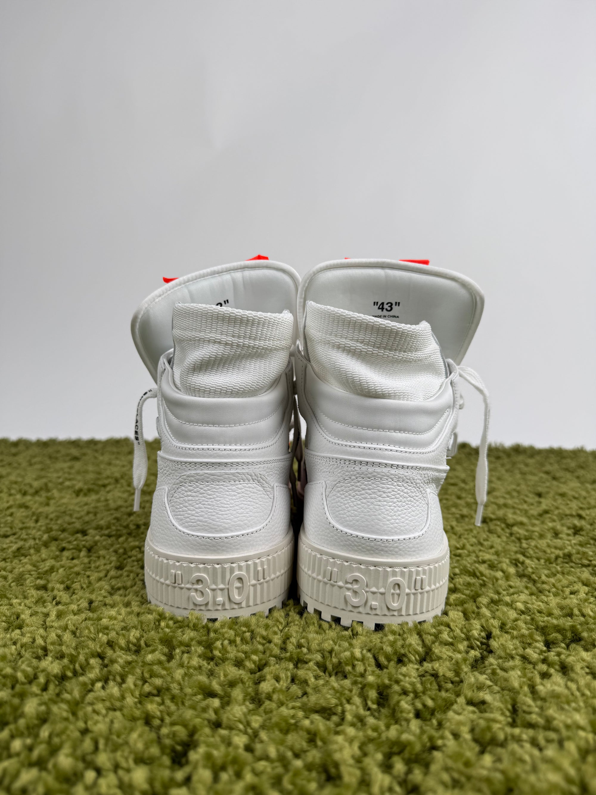 Off White Sneaker 43