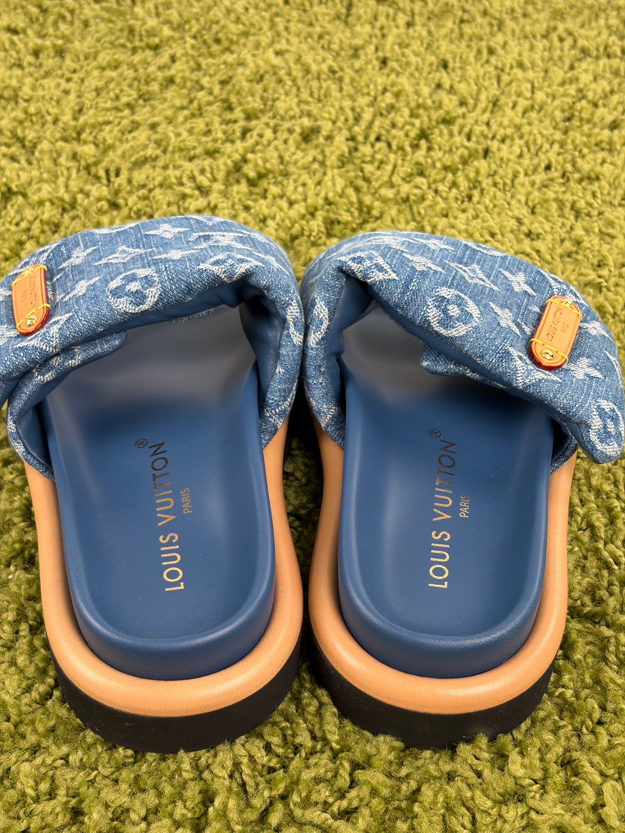 Ciabatte louis vuitton Mule bassa pool pillow Size 35 azzurre e blu