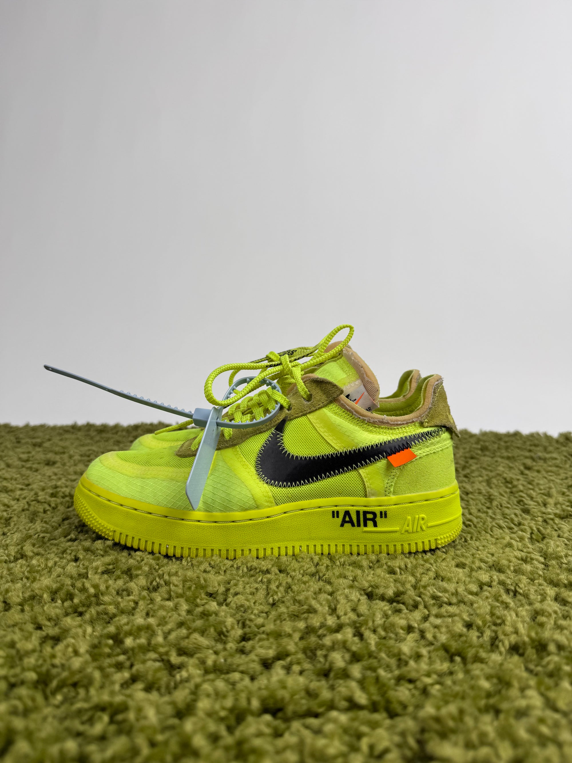 Nike Air Force One X Off White Gialla 37.5