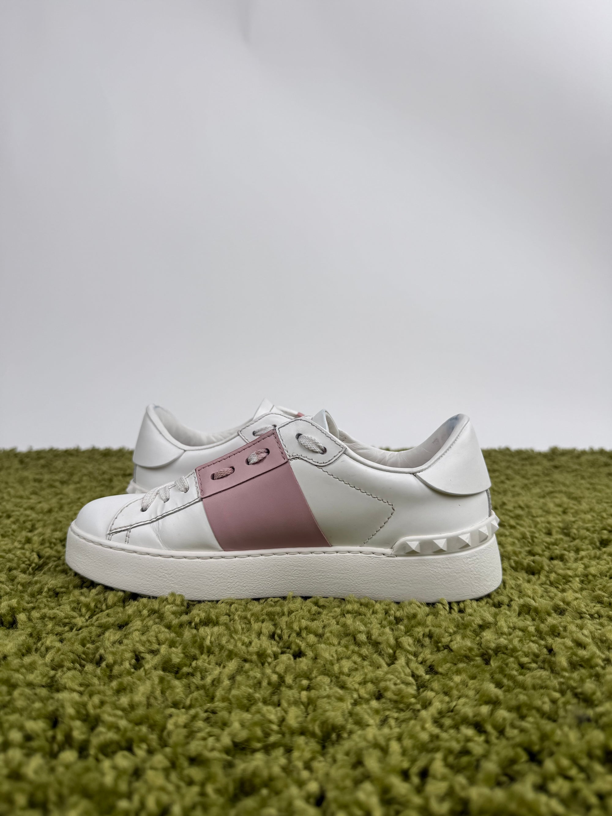 Valentino Garavani Low Sneaker 36