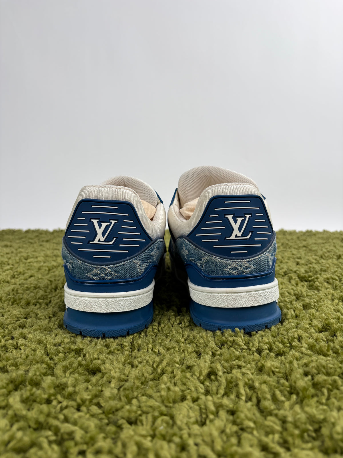 Louis Vuitton Trainer In Denim Blu 7.5