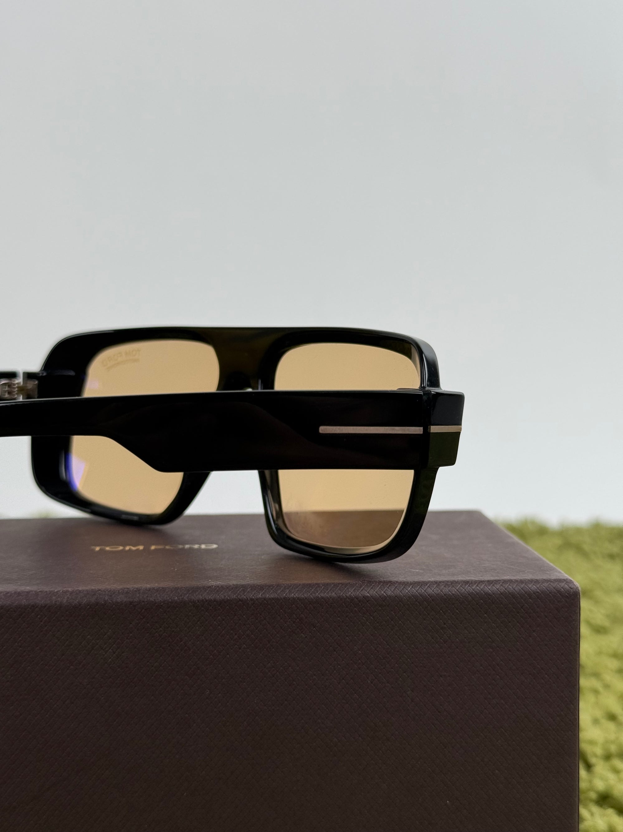 Occhiali Da sole TomFord Neri con lente gialla