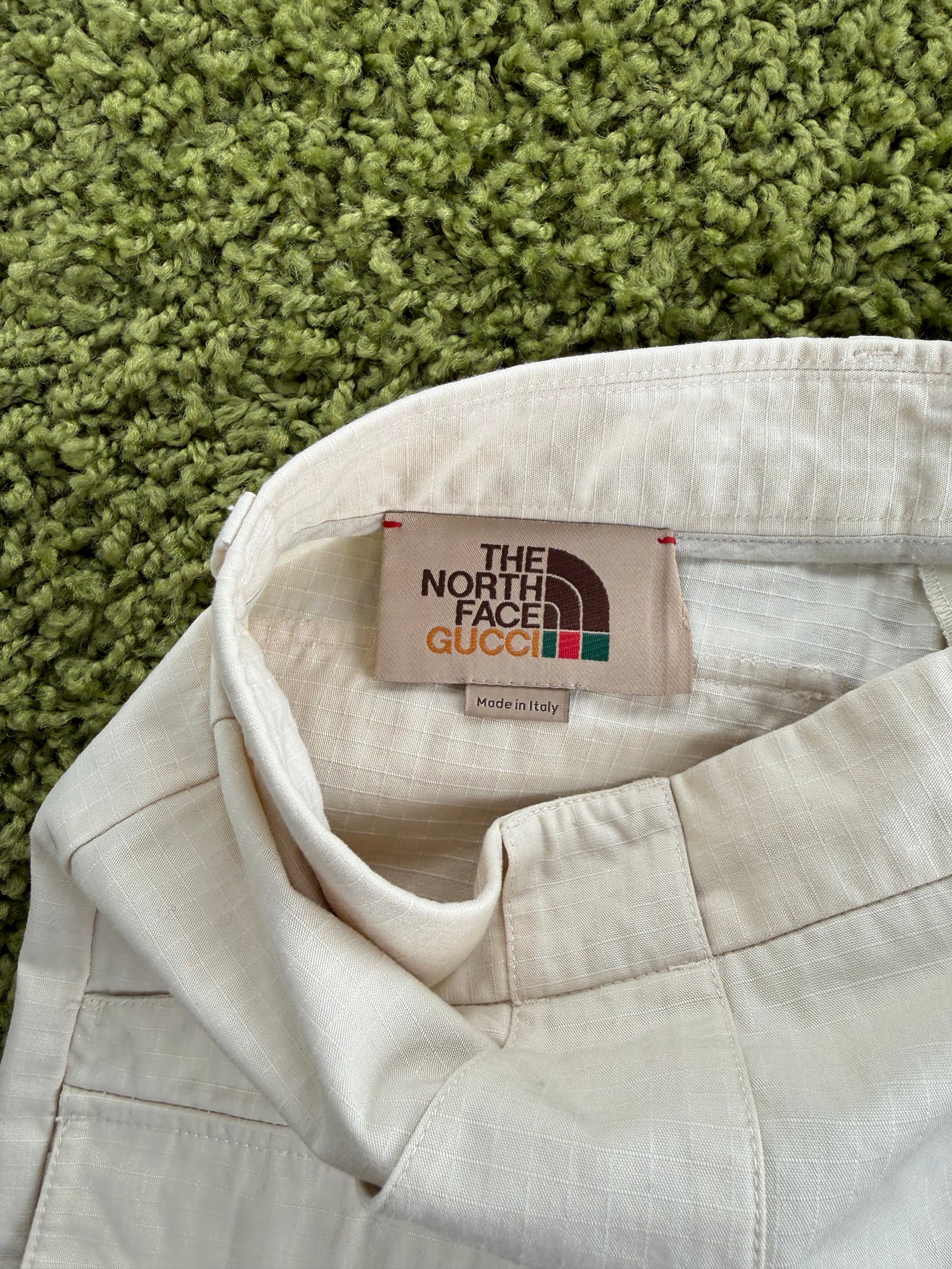 Pantaloncino Cargo North Face X Gucci Bianco 48