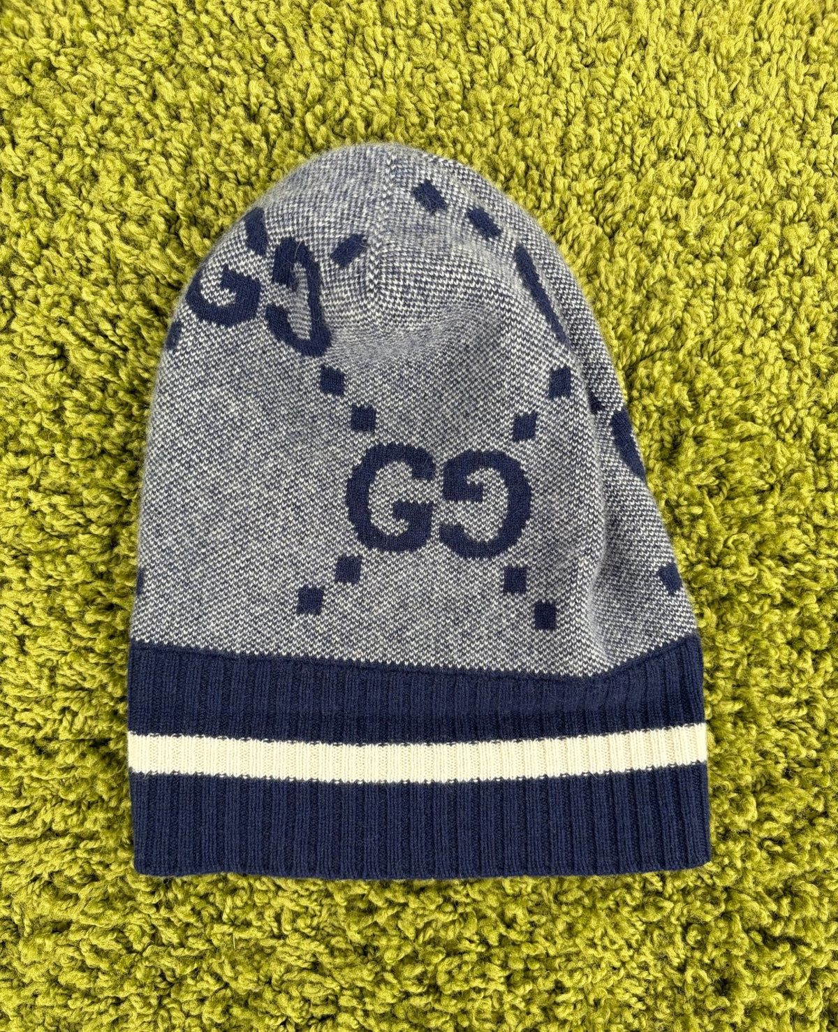 Cappello Gucci GG Knit in cashmere Grigio Multicolor M - Second Hand Di Fiore