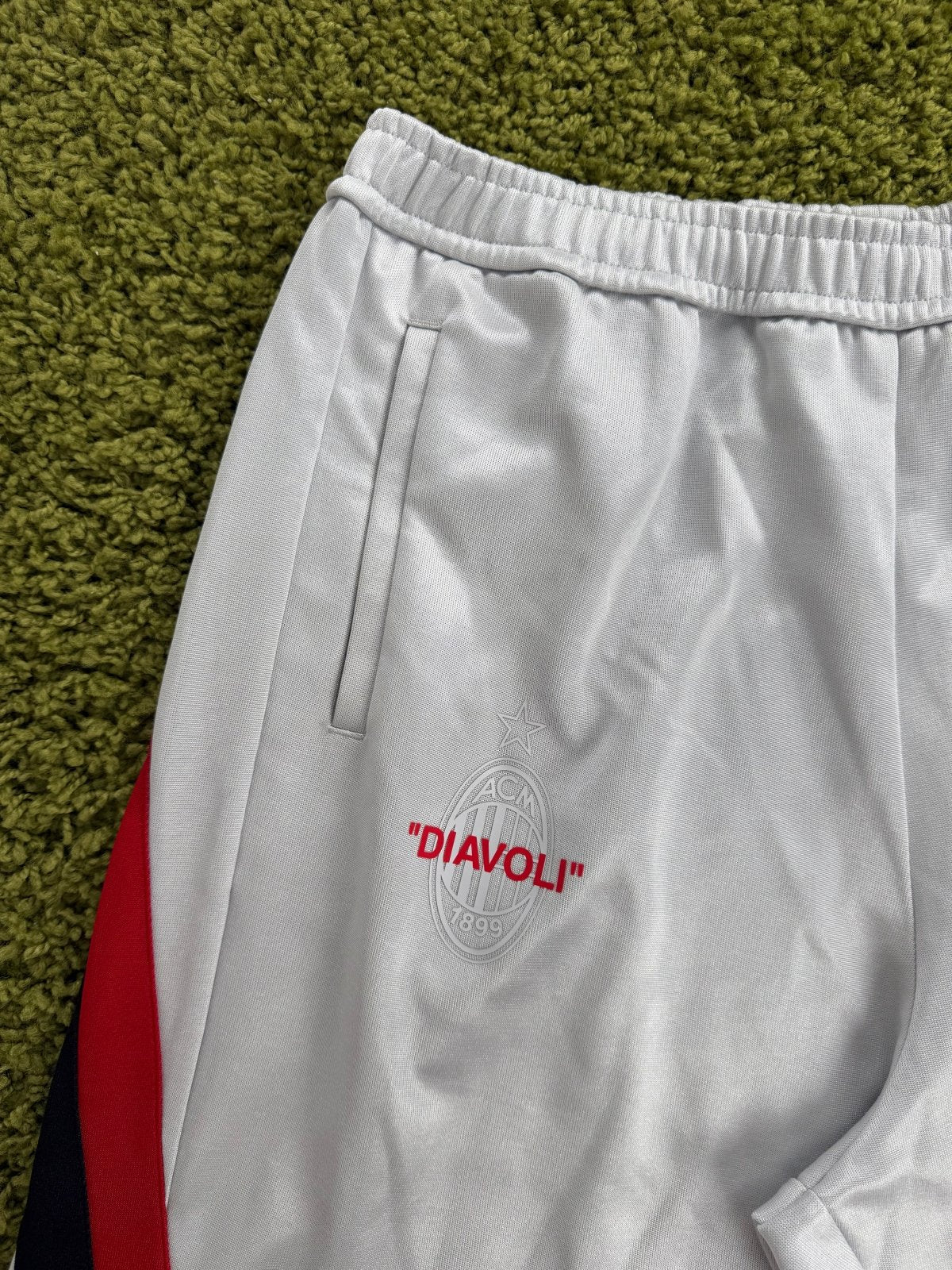 Completo Off White X Milan Felpa XL pantalone XL Grigio - Second Hand Di Fiore