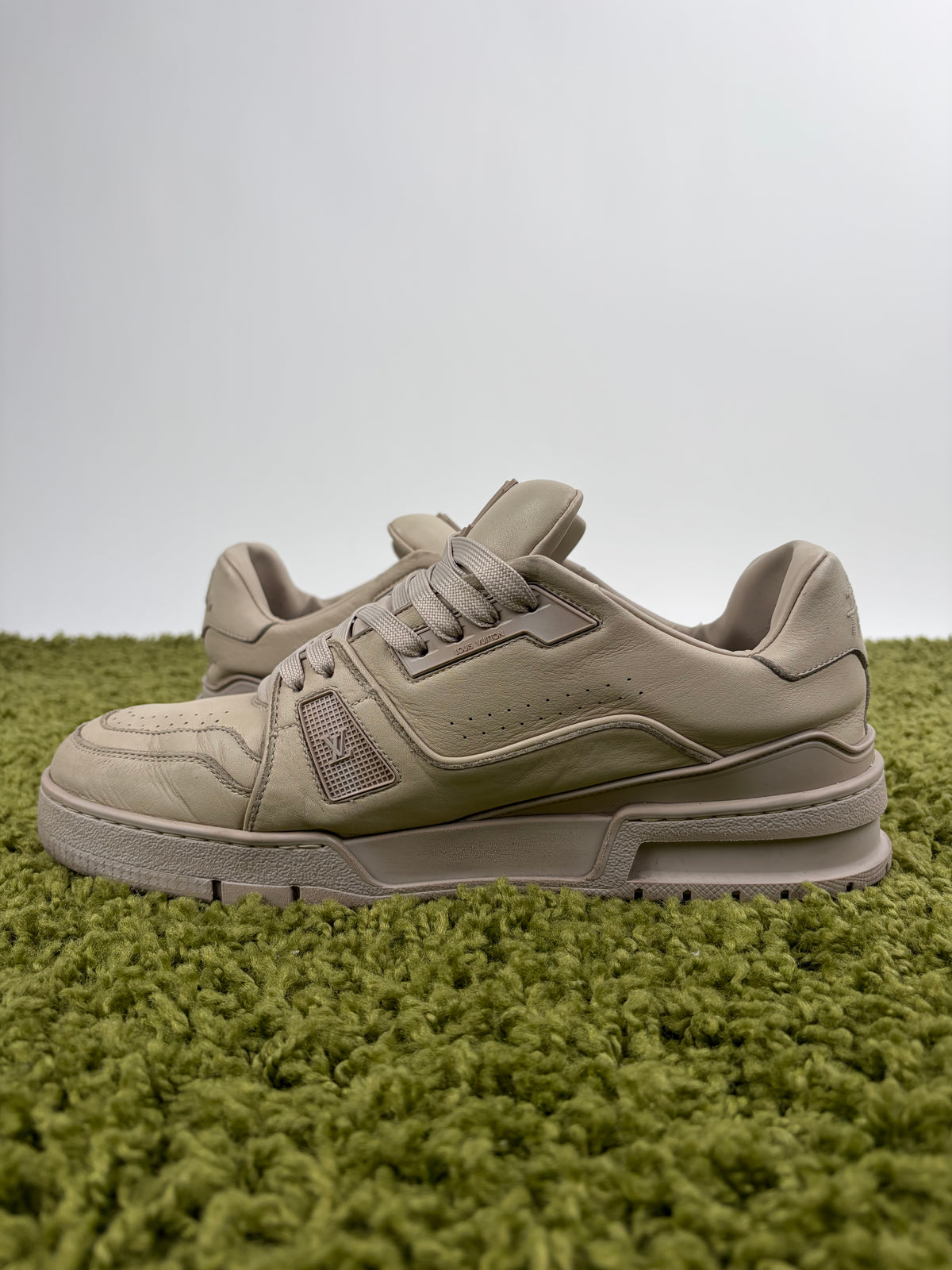 Louis Vuitton Trainer Beige 8.5