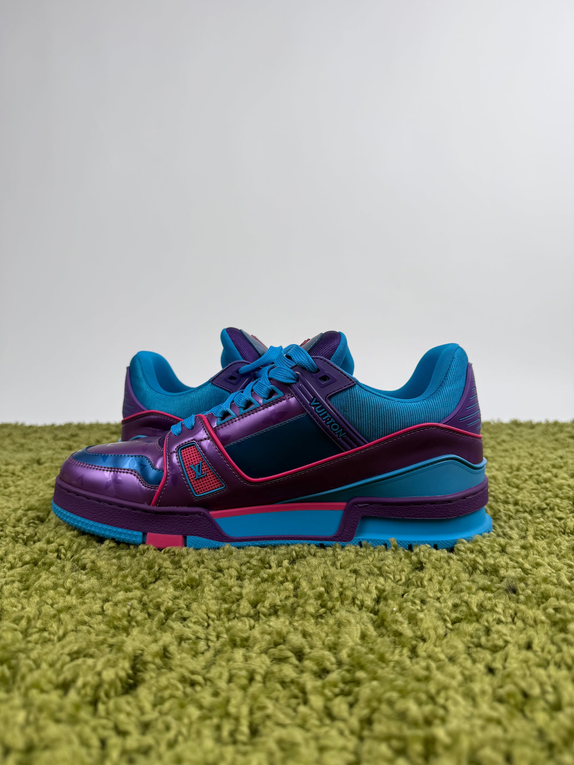 Louis Vuitton Trainer 42 veste 43