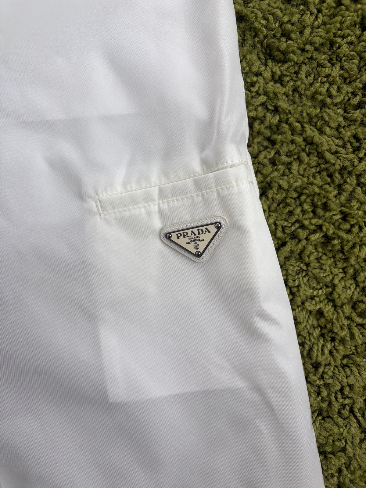 Pantaloncino Prada Bianco in Nylon 48