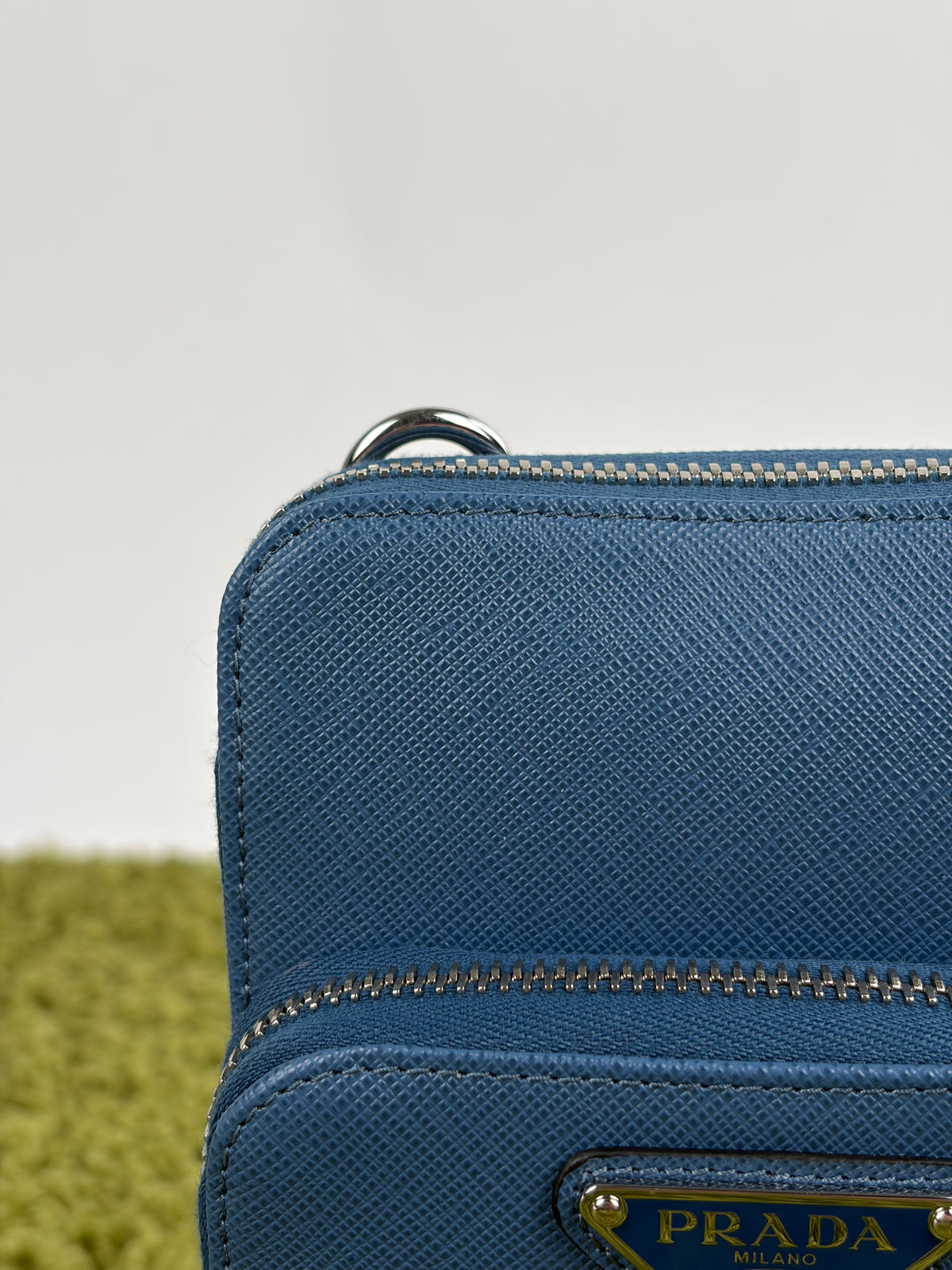 Borsa a tracolla Prada Smartphone Case Blu