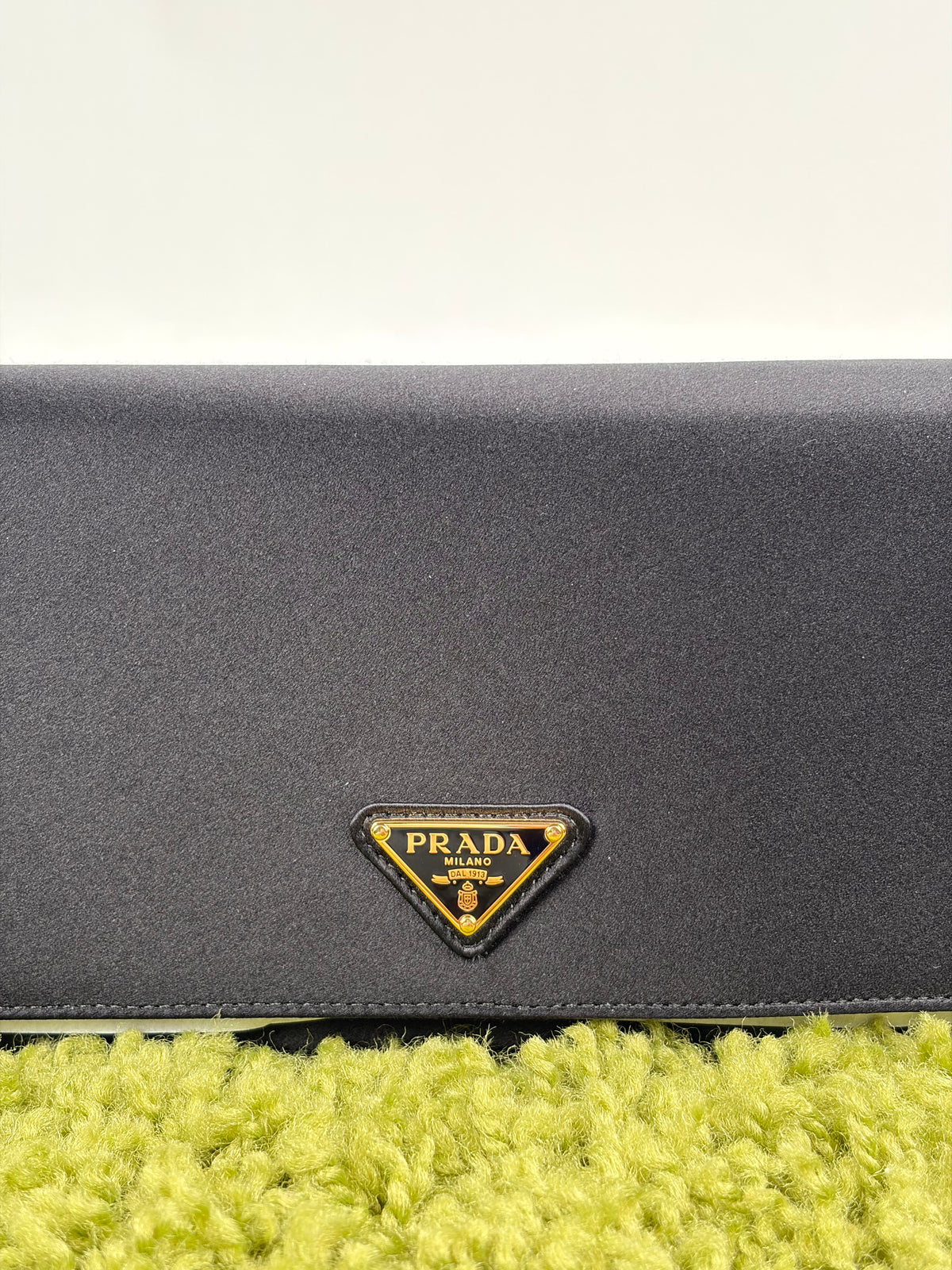 Borsa a spalla Prada Mini in raso Nero