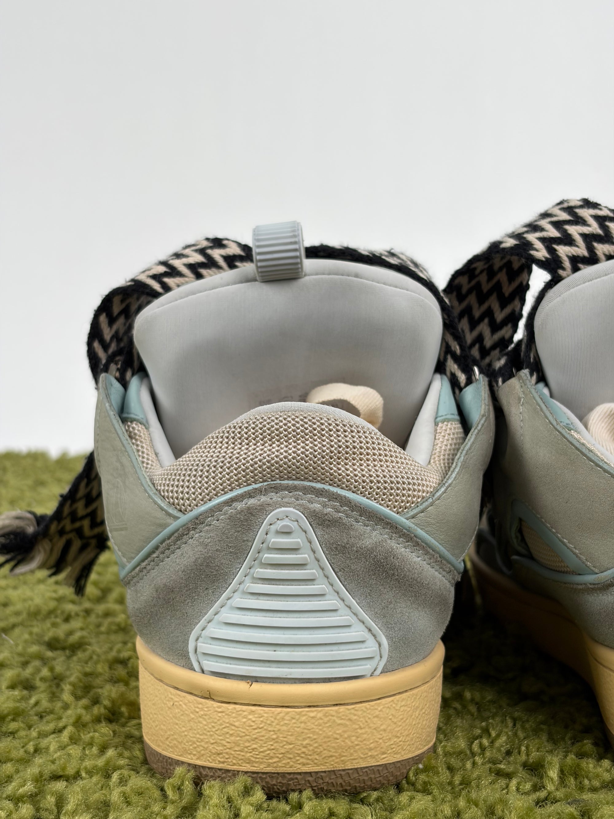 Lanvin Size 38 azzurre e grigie