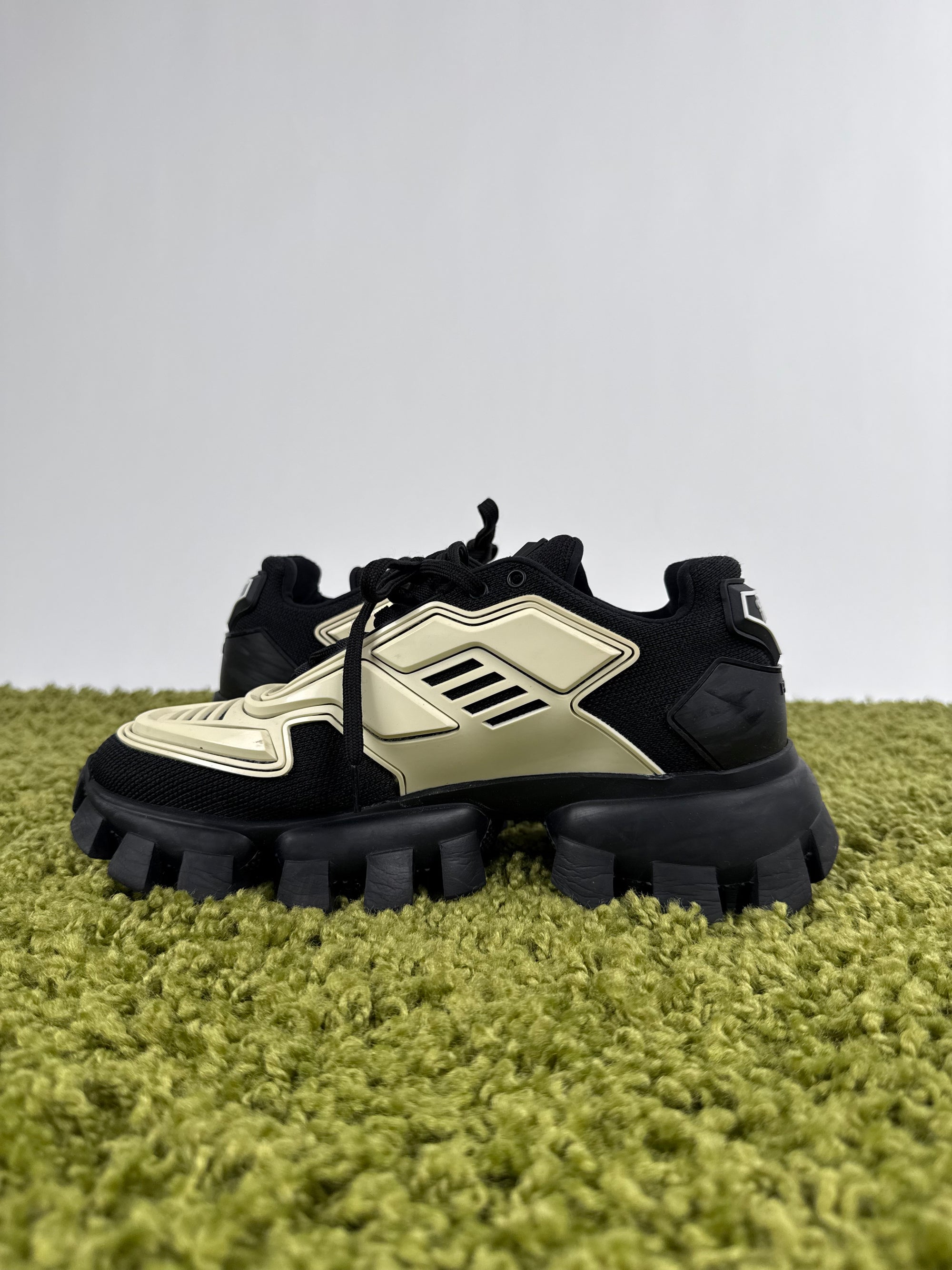 Prada Cloudbust Thunder gialla 6