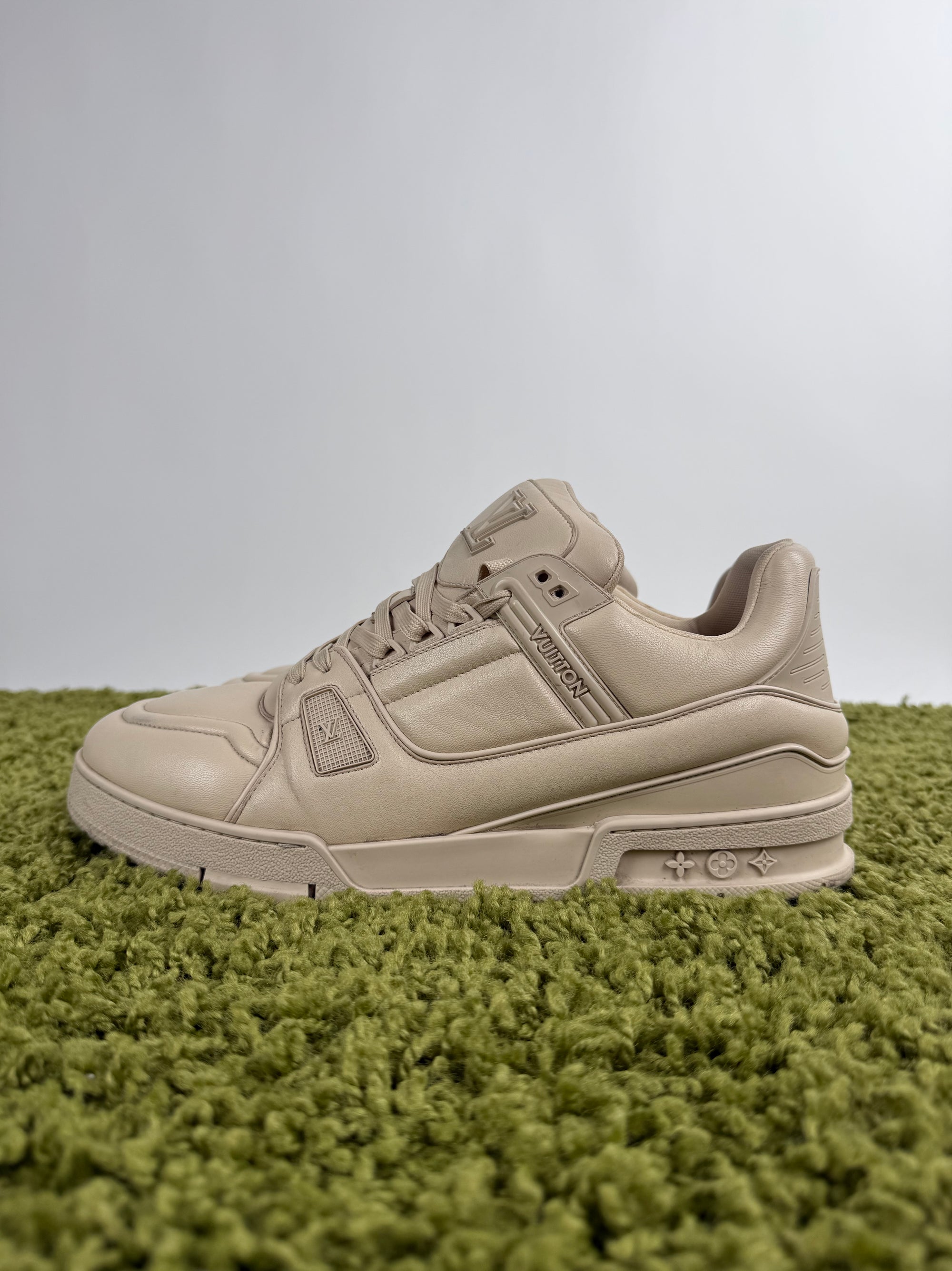 Louis Vuitton Trainer Puffer Beige 11