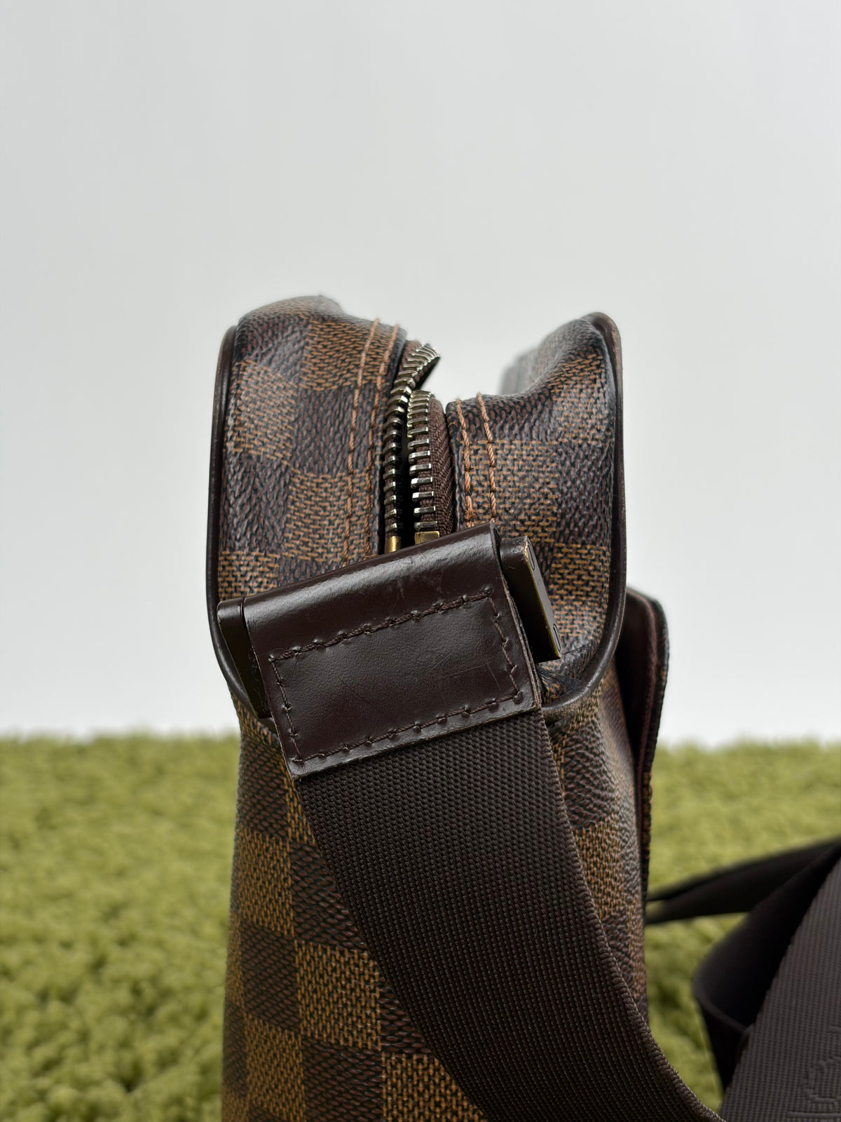 Marsupio Louis Vuitton Olav PM in tela Damier Marrone