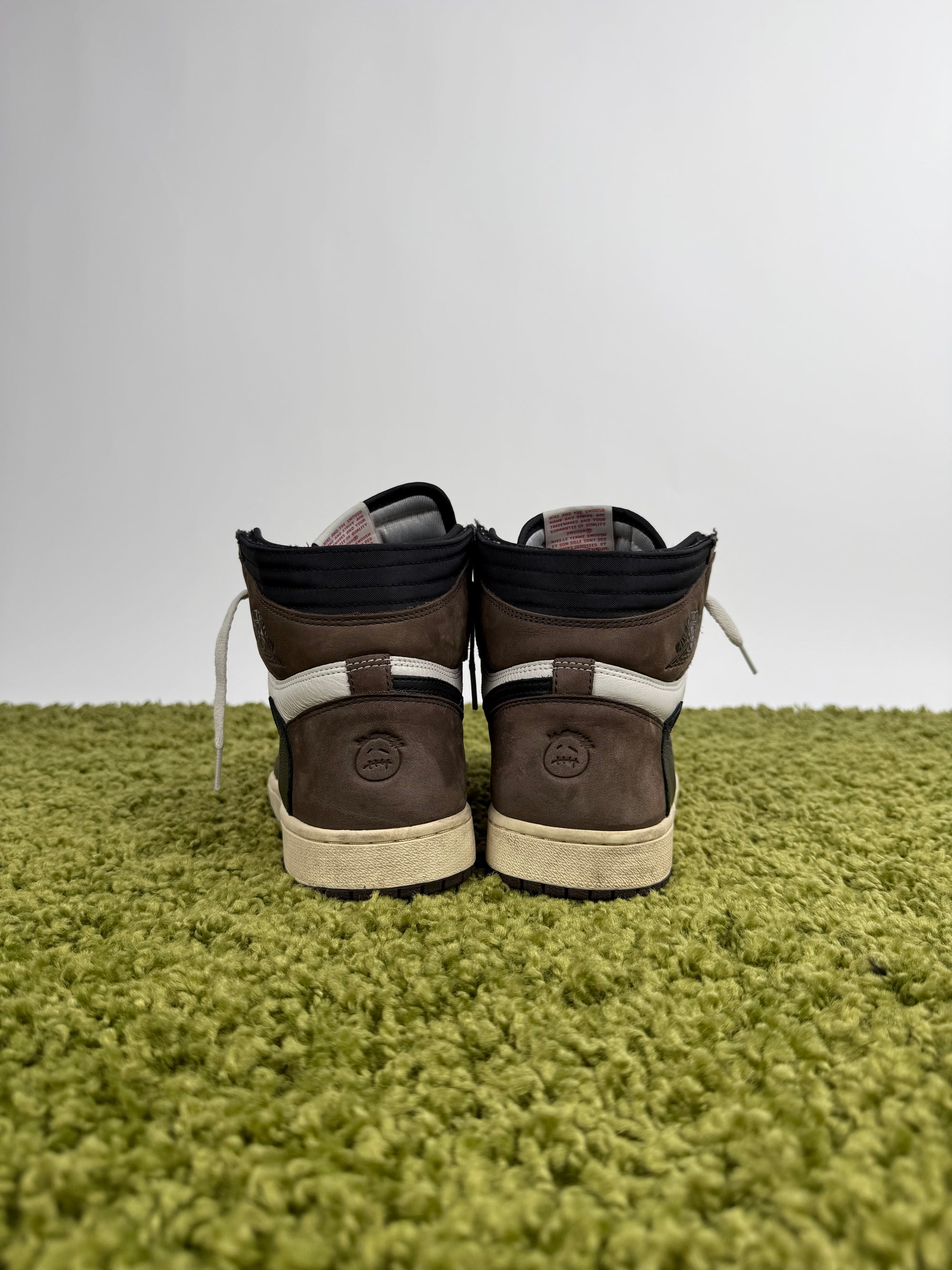 Jordan 1 Retro High Travis Scott Mocha 45