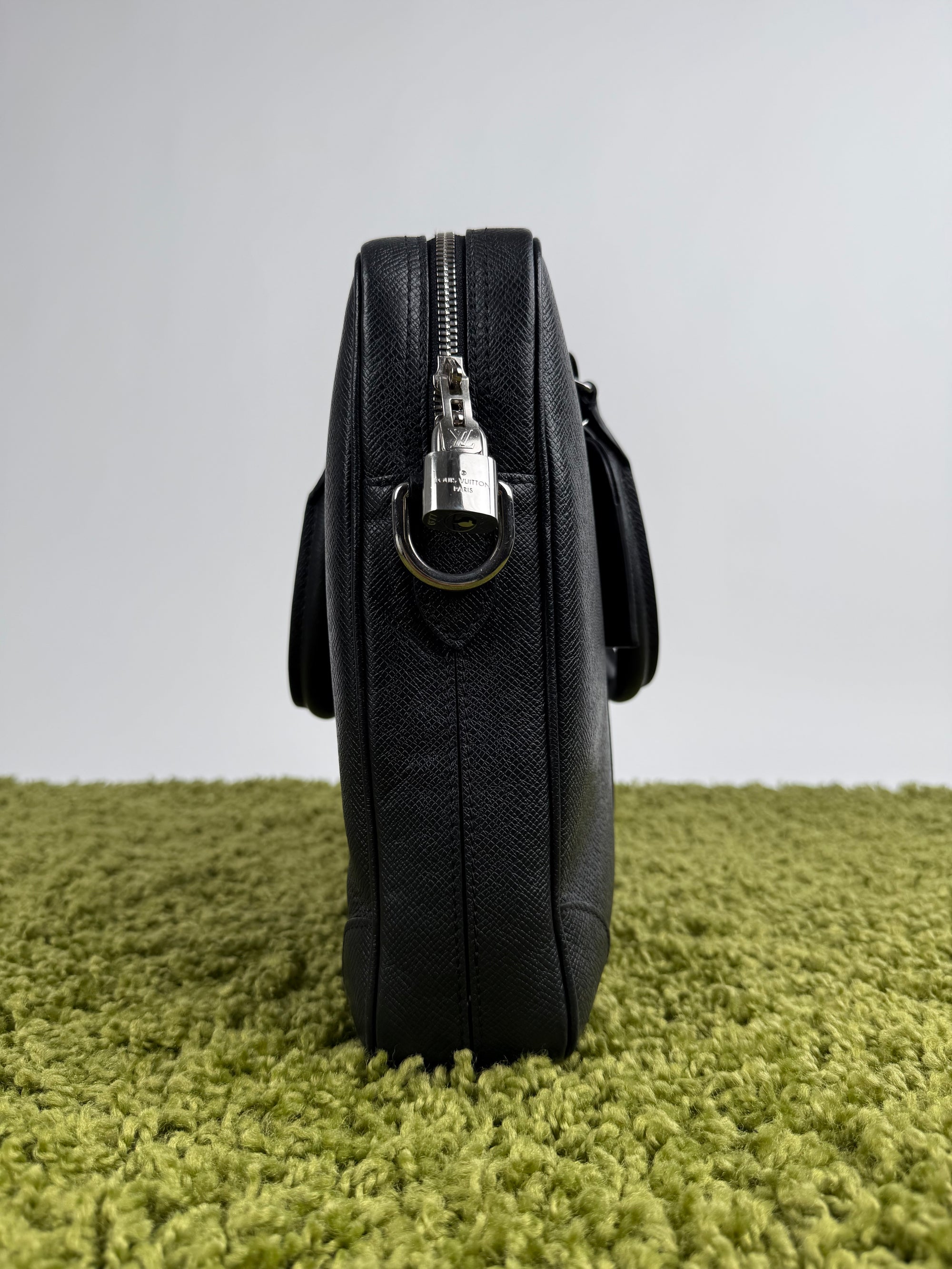 Portadocumenti Voyage Louis Vuitton Grigio