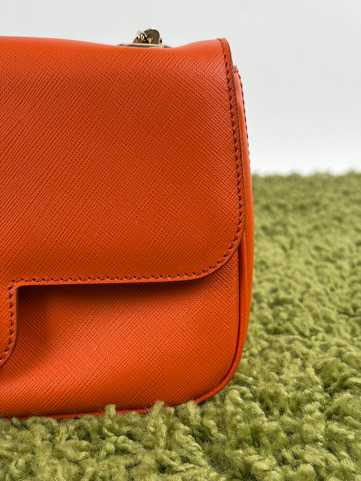Borsa Ferragamo Gancini Chain Arancione
