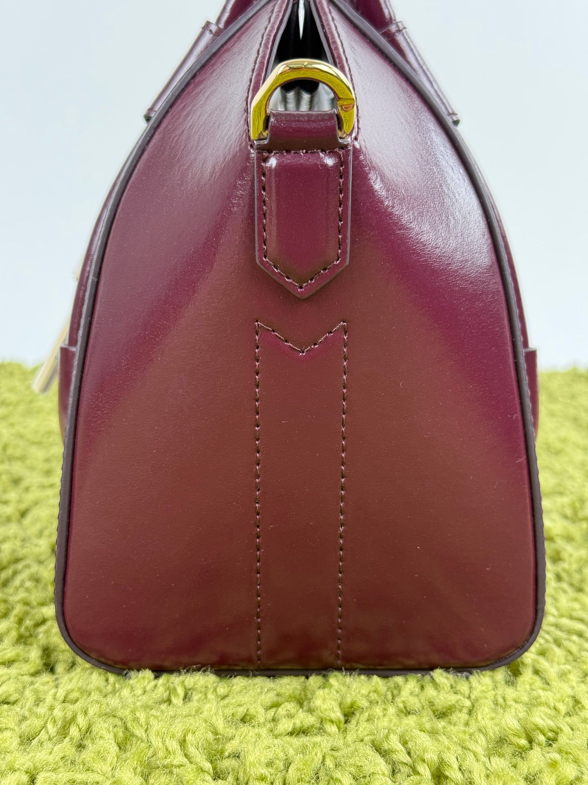 Borsa Mini Antigona Lock Bag Givenchy Bordeaux