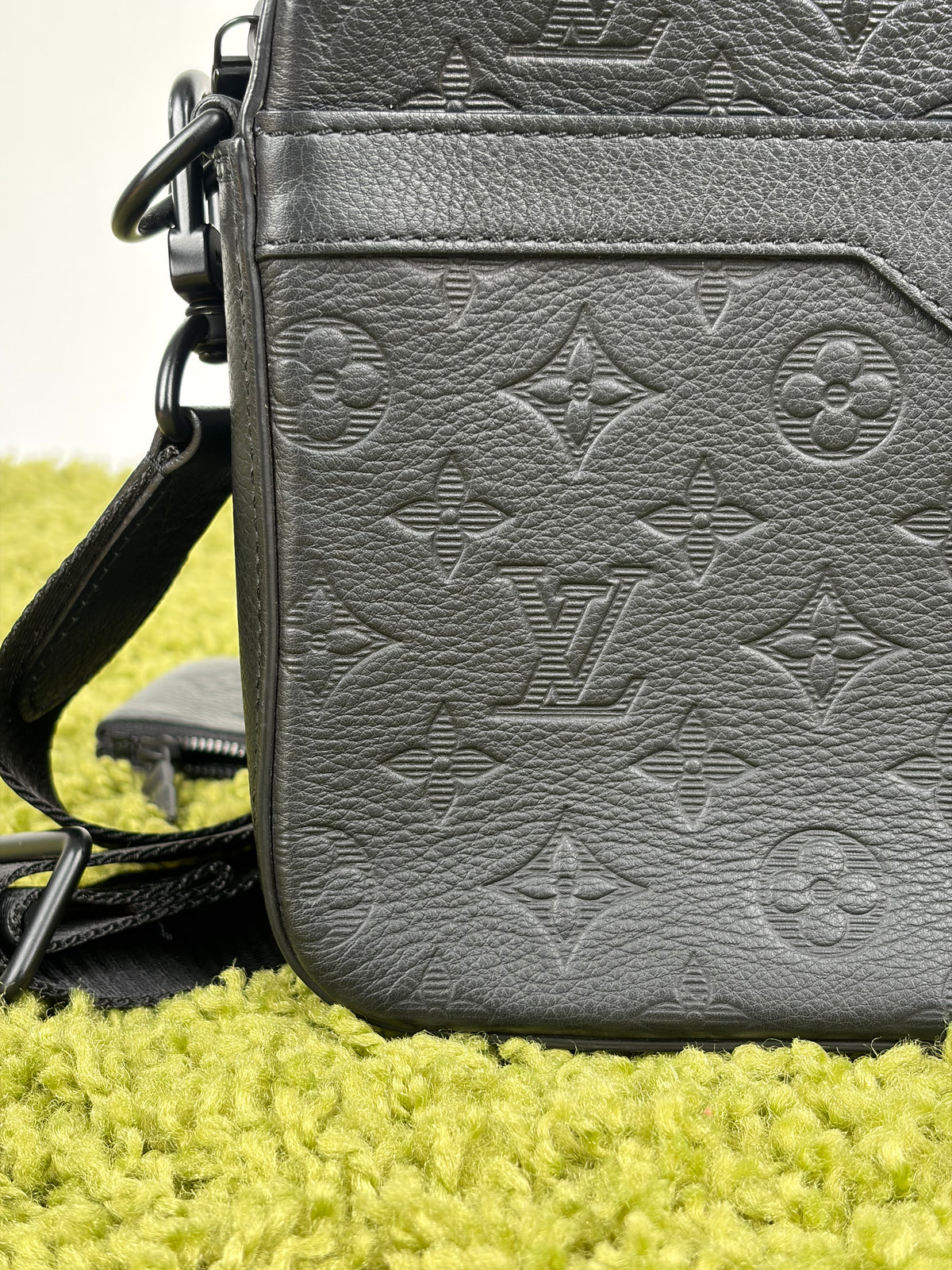Borsa Louis Vuitton Messenger Trio Nera