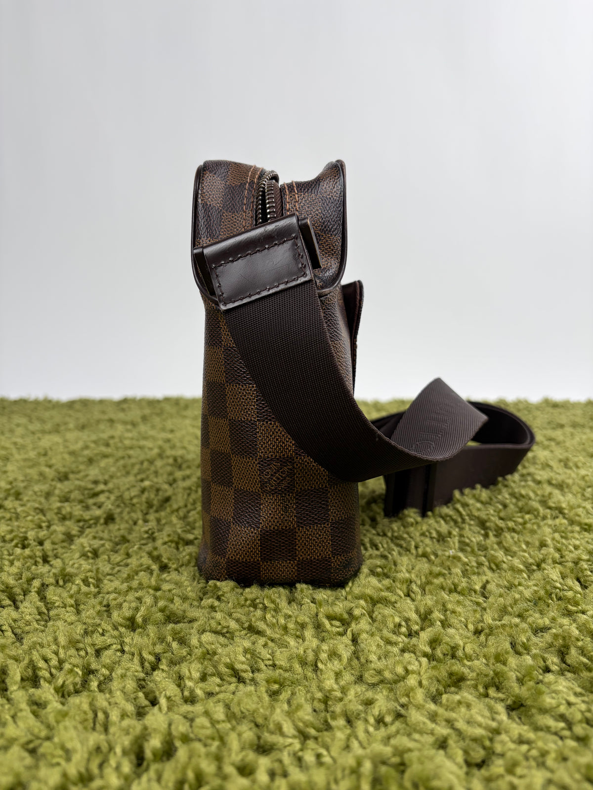 Marsupio Louis Vuitton Olav PM in tela Damier Marrone